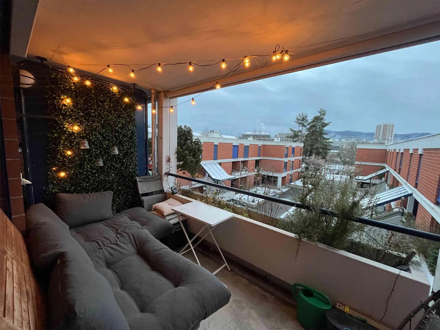 Room in beautiful apartment near the Limmat - Photo 8 of 11