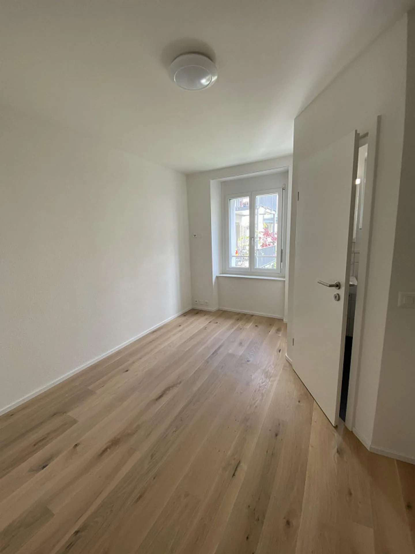 Appartement central en ville dans le district 4 - disponible à partir de décembre 2025 - Photo 2 sur 4