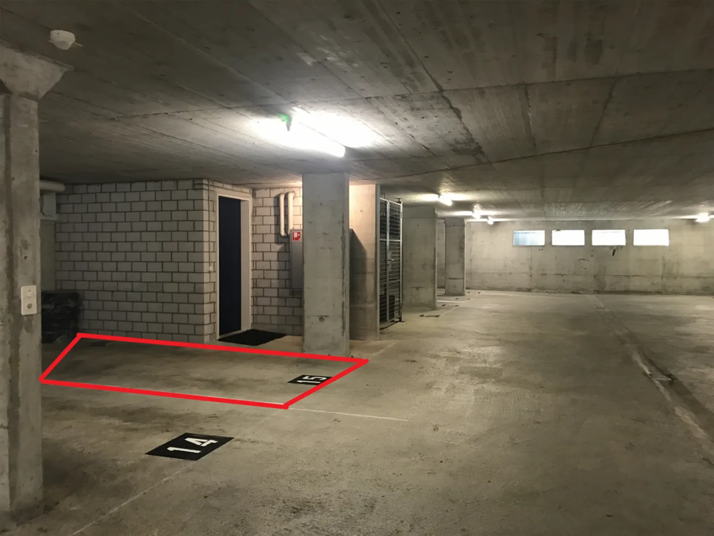 À louer place de parking dans le quartier de Bünten - Photo 1 sur 1