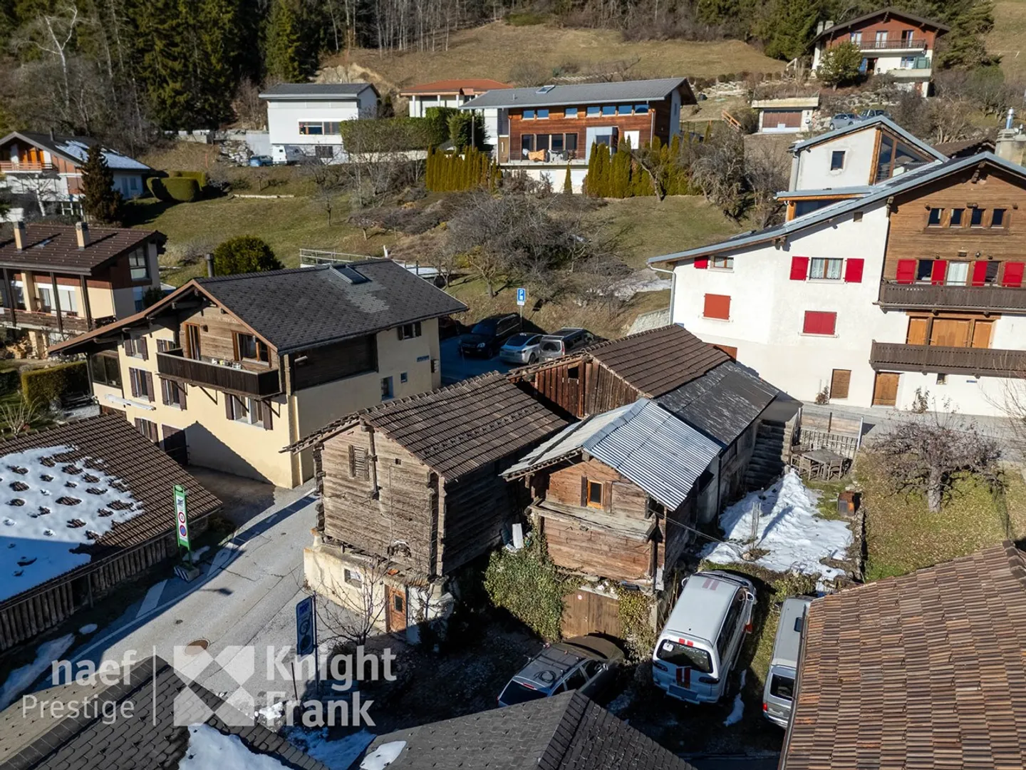 Mazots for Renovation - Crans-Montana Region - Photo 4 of 6