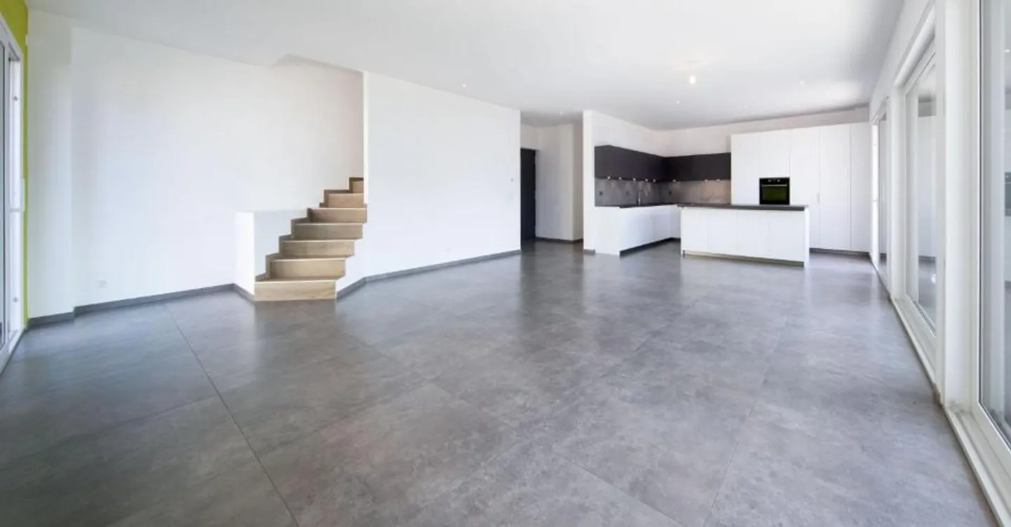 Villa moderne avec vue alpine - Photo 1 sur 6