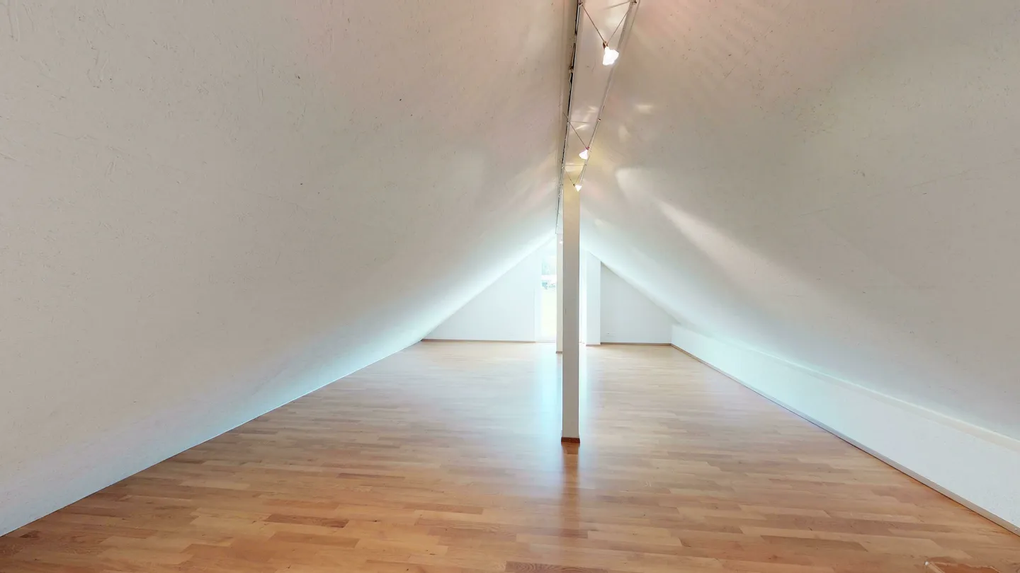 Un appartement sous les toits de rêve vous attend! - Photo 7 sur 10