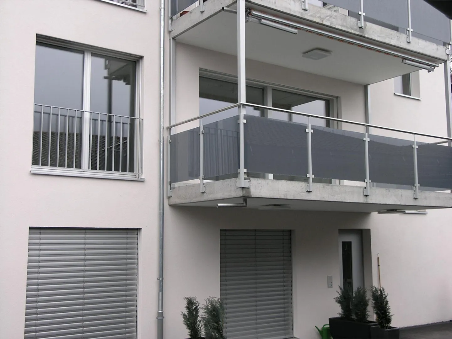 Beautiful sunny 3.5 room apartment - Photo 2 of 13