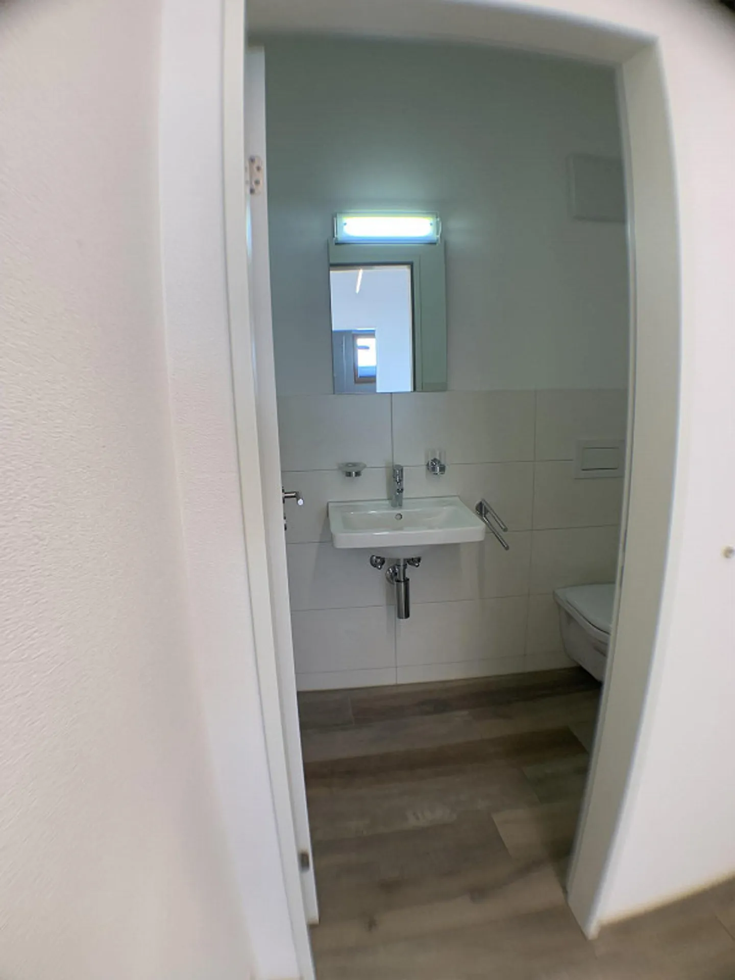 Beautiful sunny 3.5 room apartment - Photo 6 of 13