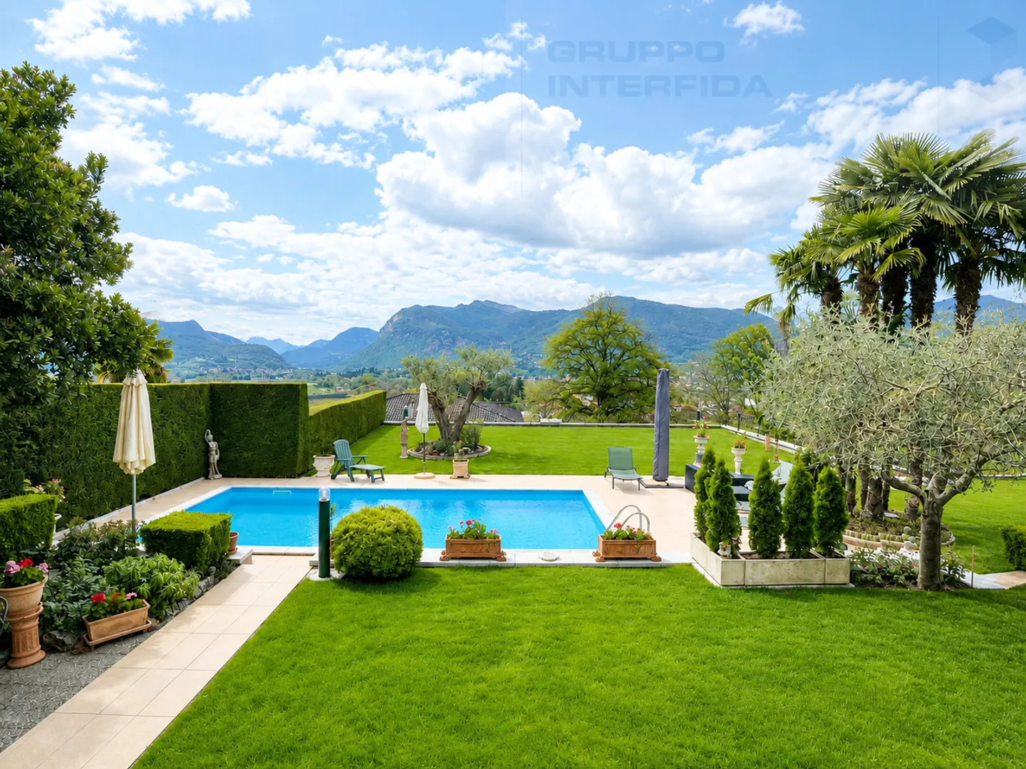 GROßE VILLA MIT POOL UND DEPENDANCE - Foto 4 von 20