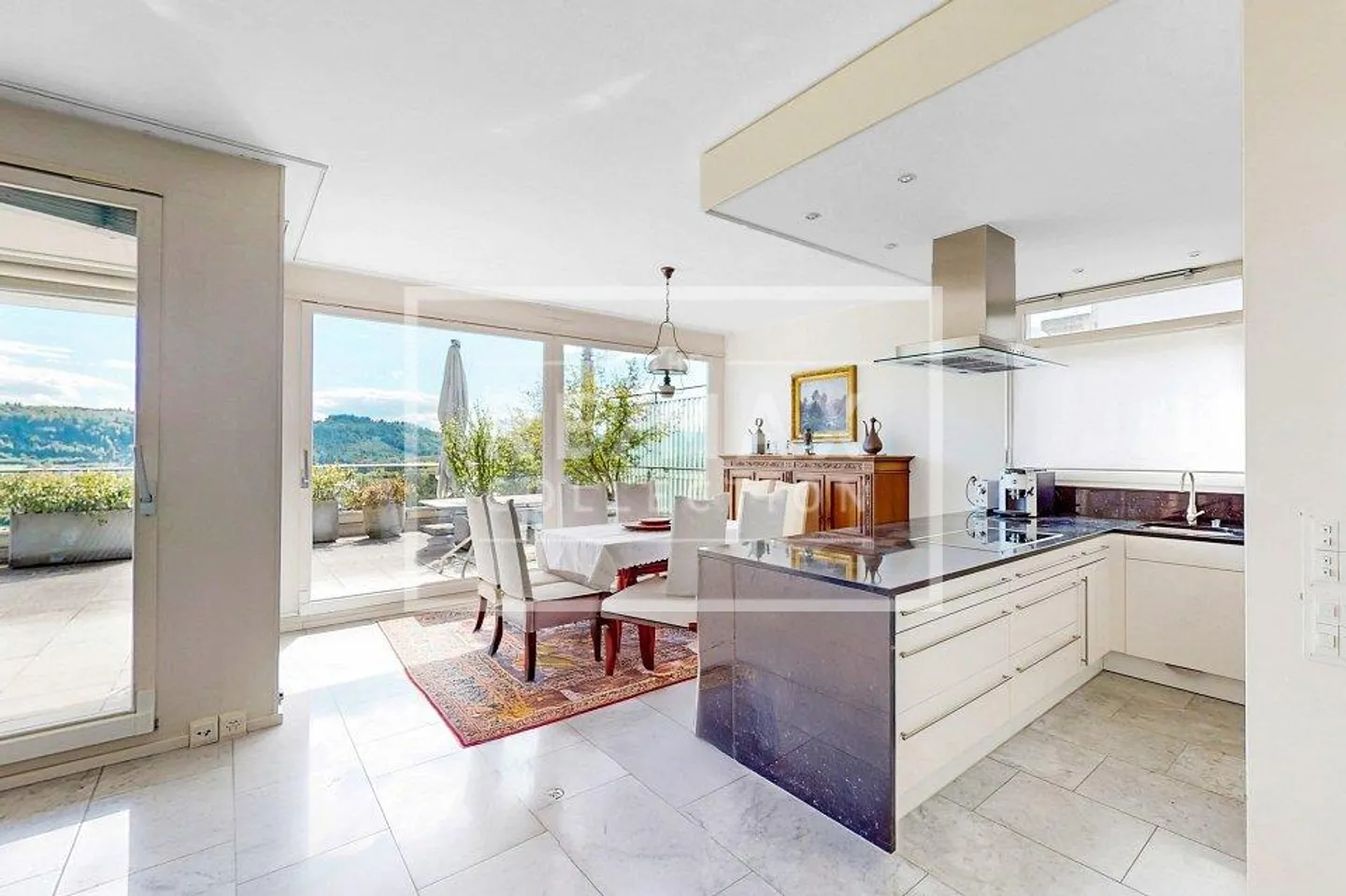 4.5++ Attico TEFH, 158 m², vista panoramica, posizione in cima alla collina, vicino al prato... - Foto 8 di 13