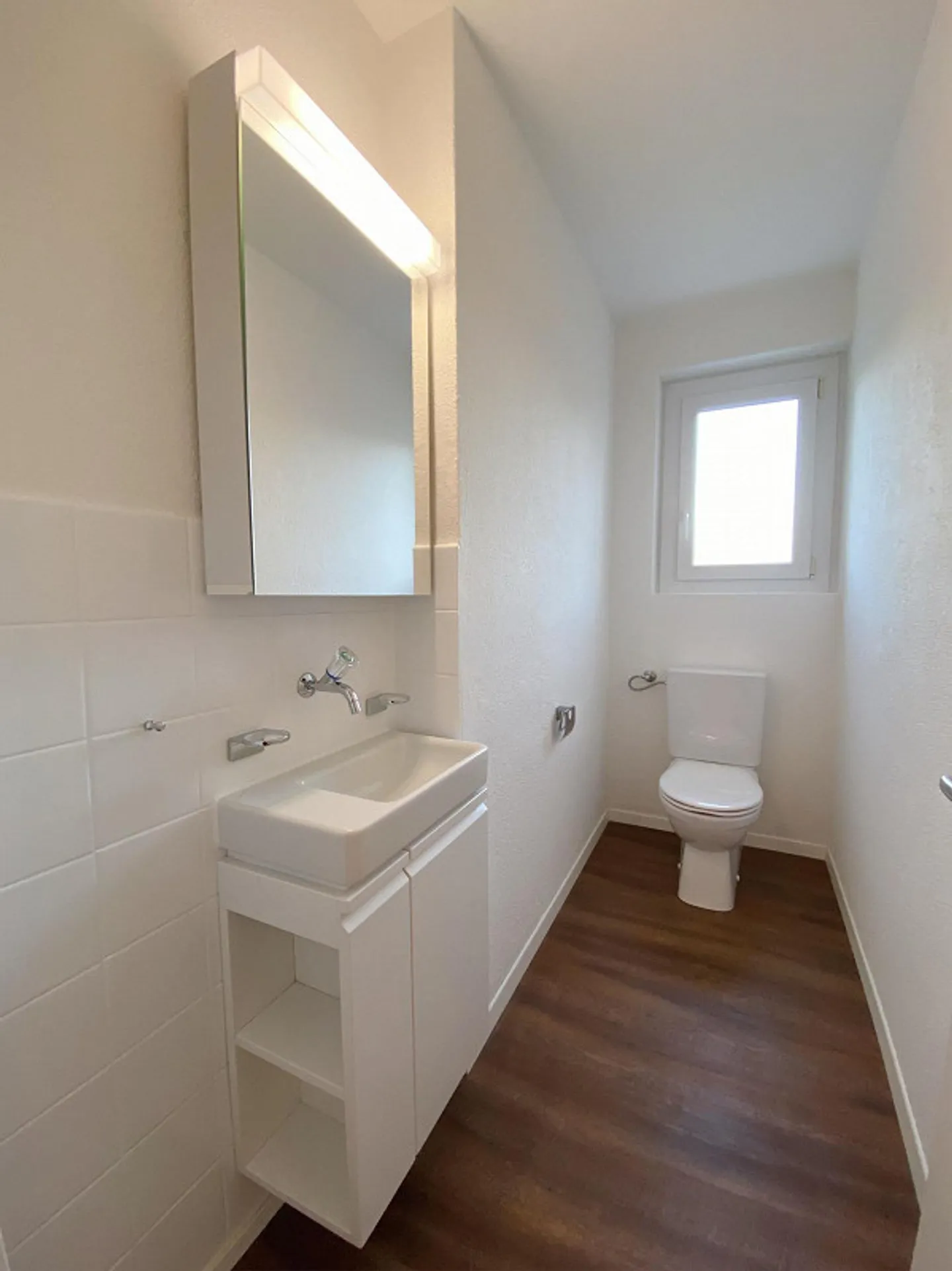 Appartement de 4,5 pièces au rez-de-chaussée, spacieux et fraîchement rénové, avec balcon - Photo 7 sur 12