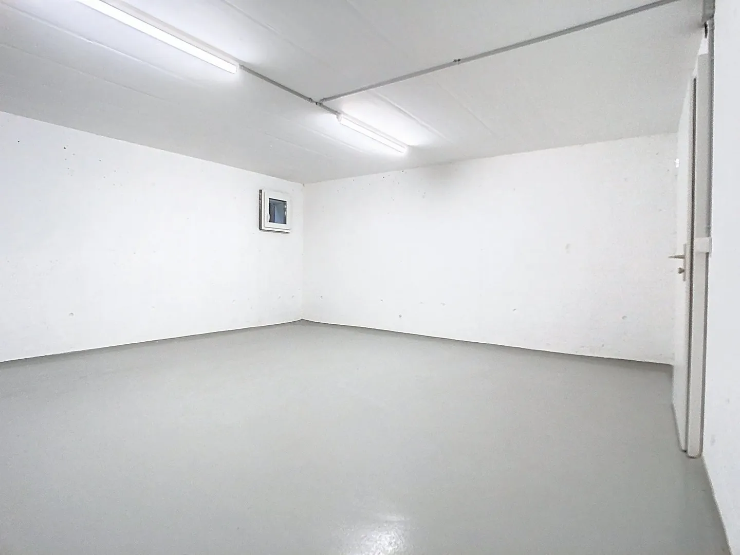 Local de stockage de 27.70 m2 - Photo 3 sur 5