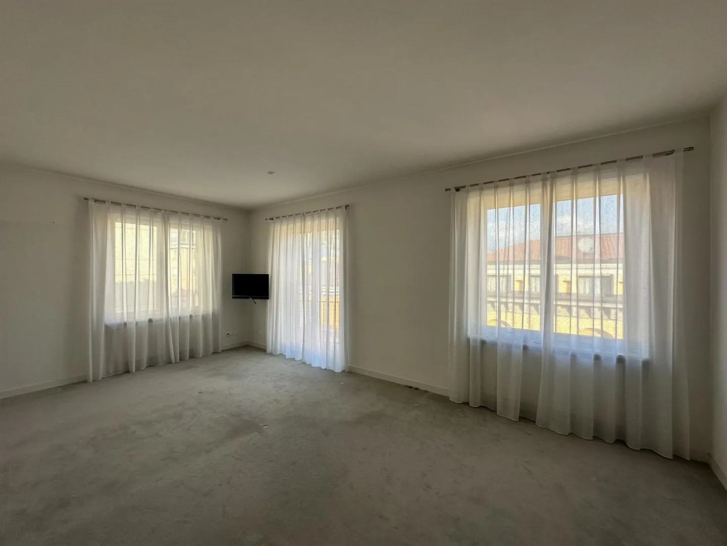 À LOUER APPARTEMENT ÉLÉGANT AU CENTRE - Photo 8 sur 9