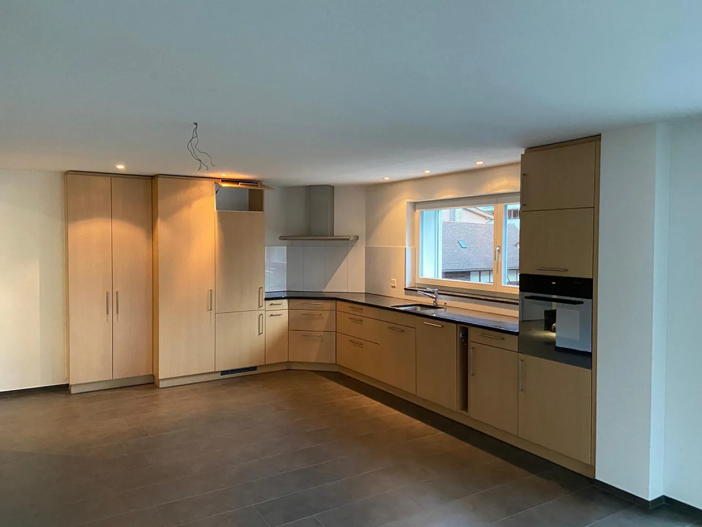 5 1/2 room apartment for rent - Photo 2 of 12