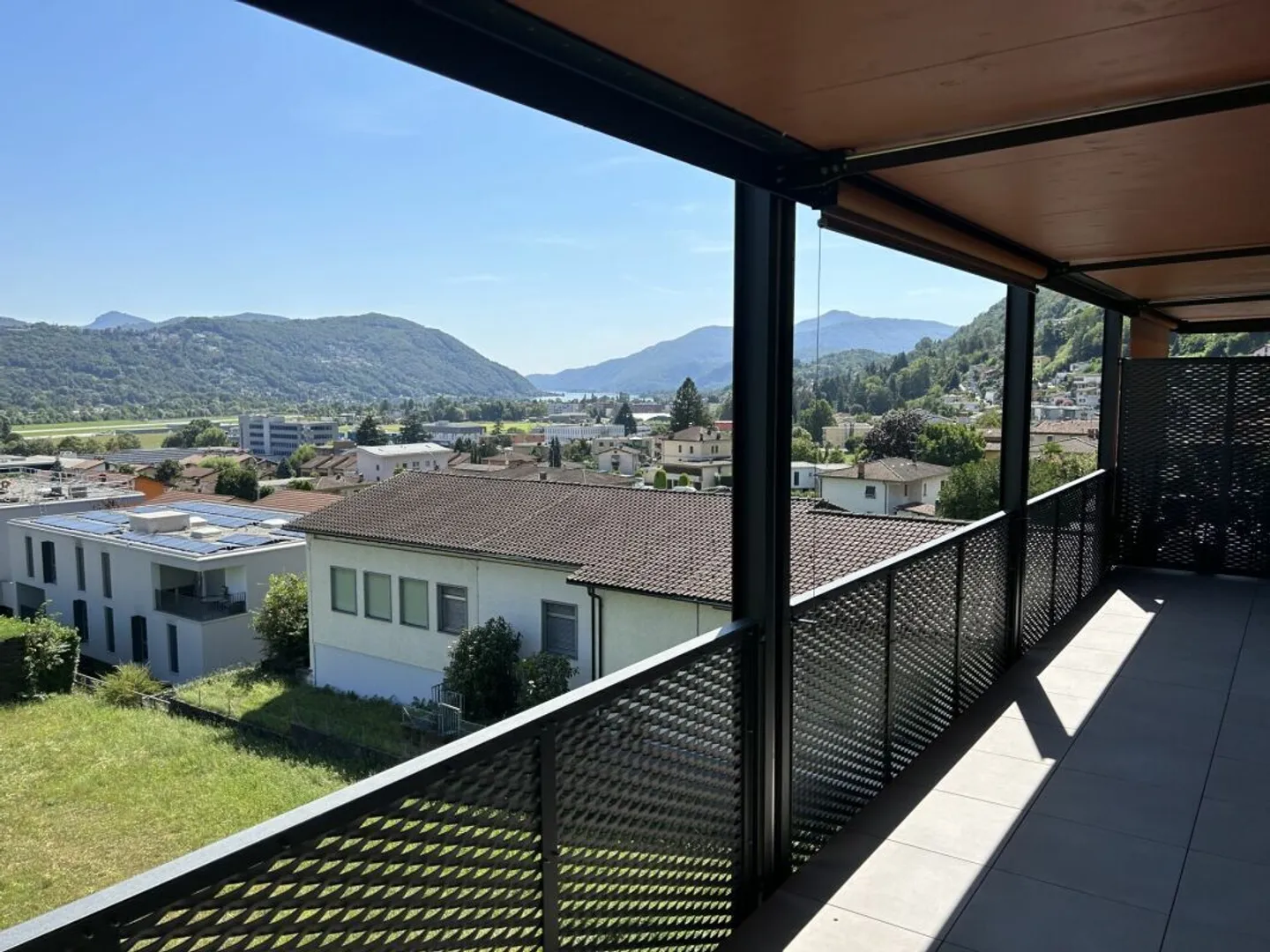 Spacious 2.5-room apartment - Second floor - Photo 6 of 17