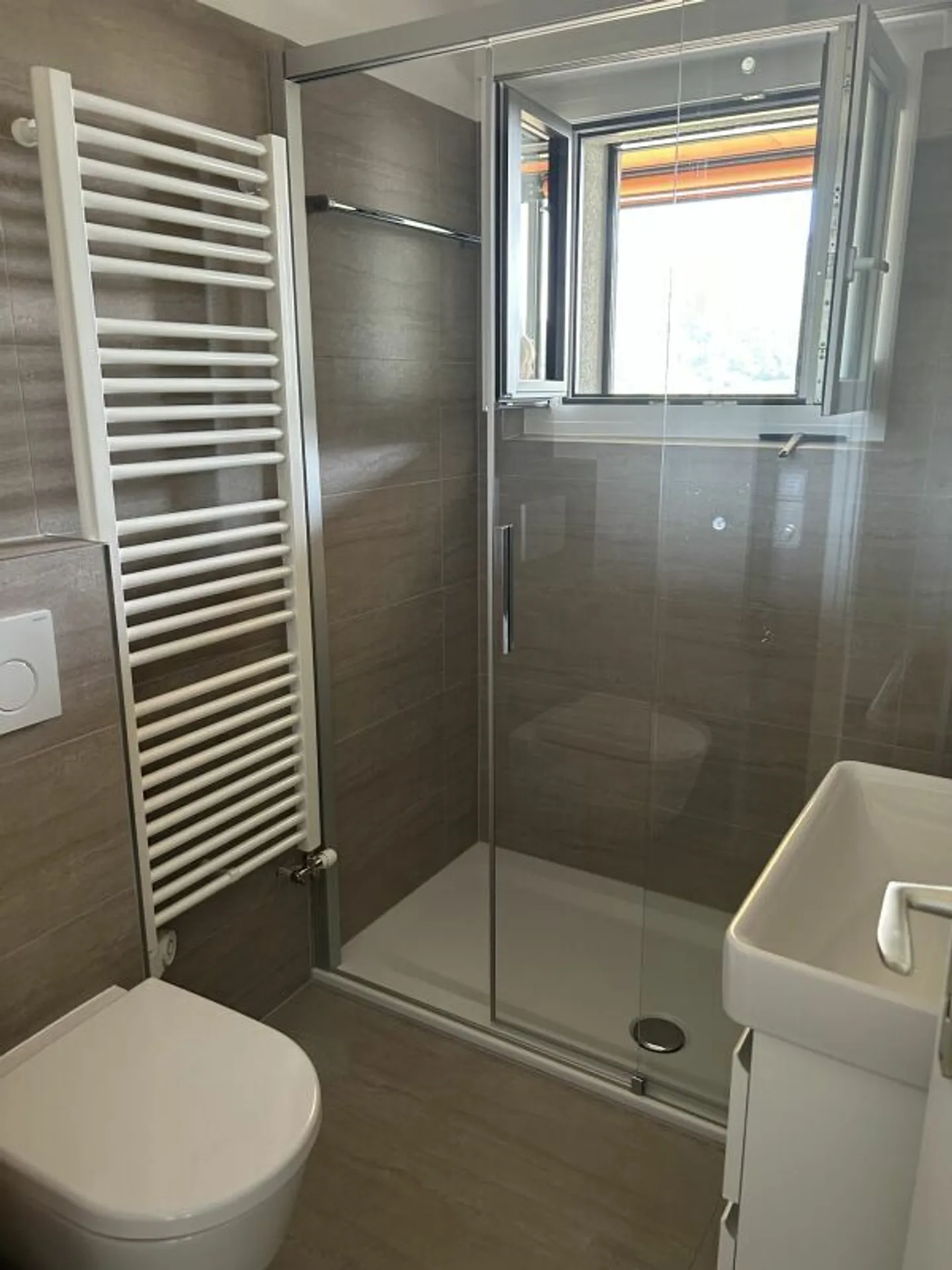 Spacious 2.5-room apartment - Second floor - Photo 17 of 17