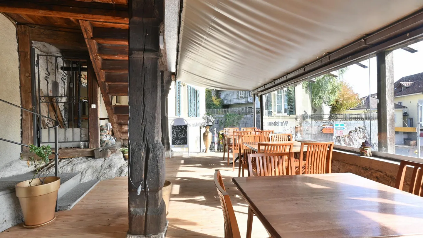 Edificio residenziale e commerciale ad alto rendimento con rendimento lordo del 5% ad Aarburg - Foto 13 di 14