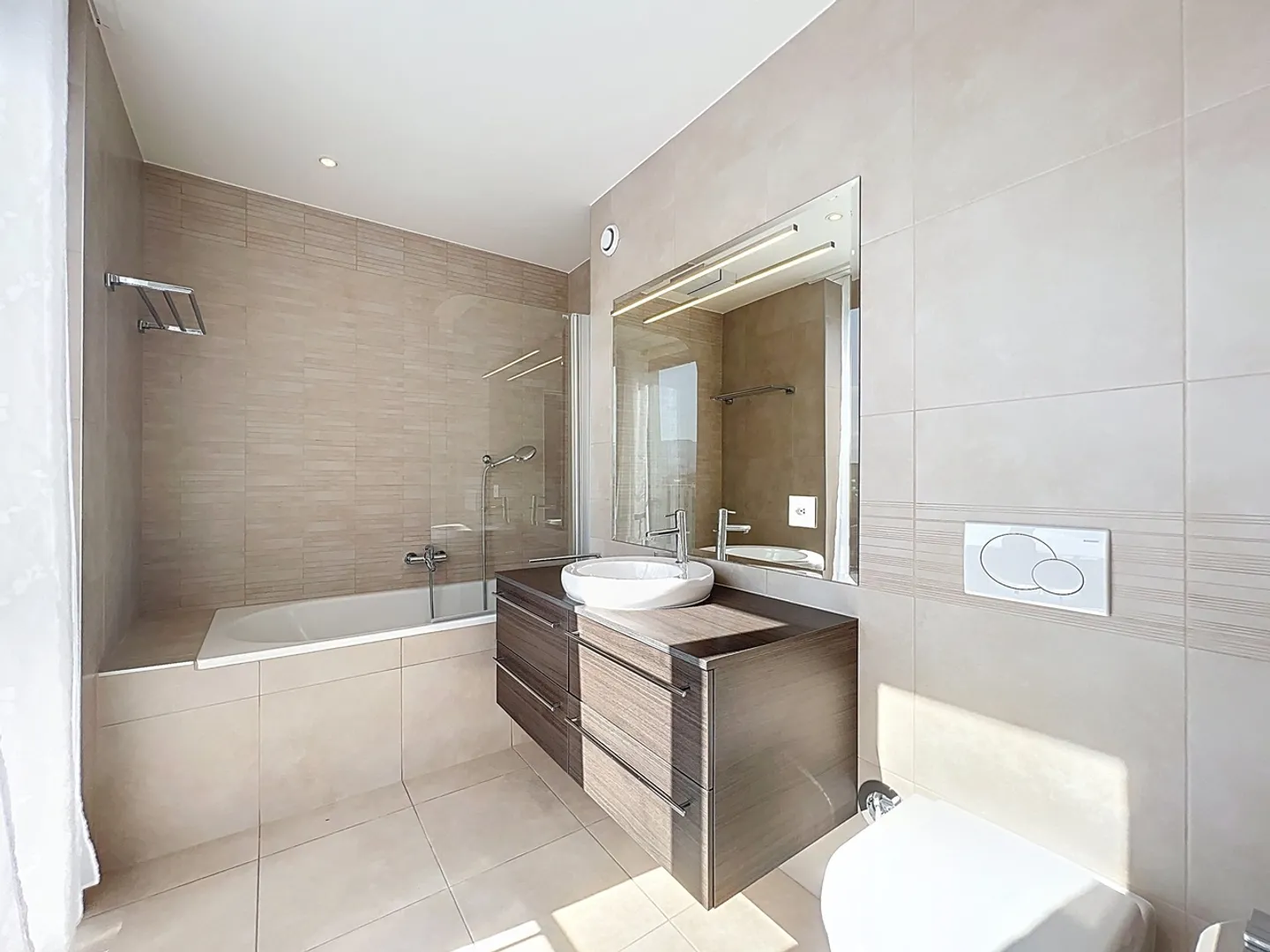Penthouse apartment close to international organizations - Photo 10 of 18