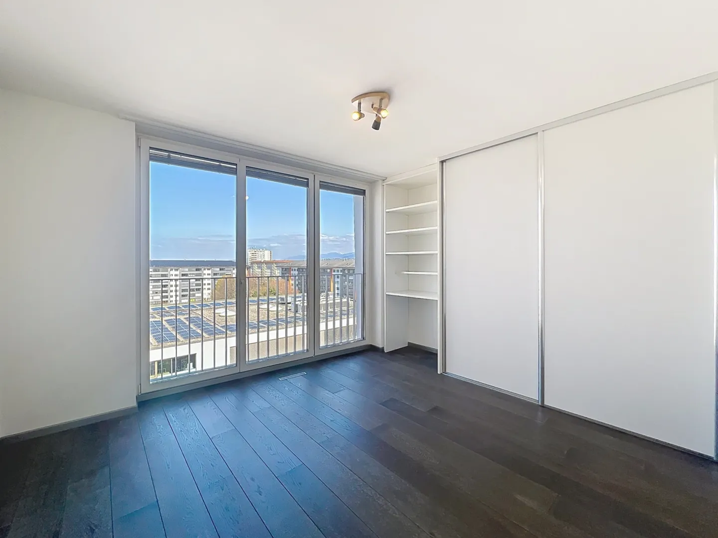 Penthouse apartment close to international organizations - Photo 12 of 18