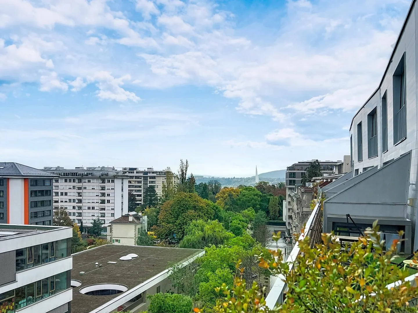 Penthouse apartment close to international organizations - Photo 17 of 18