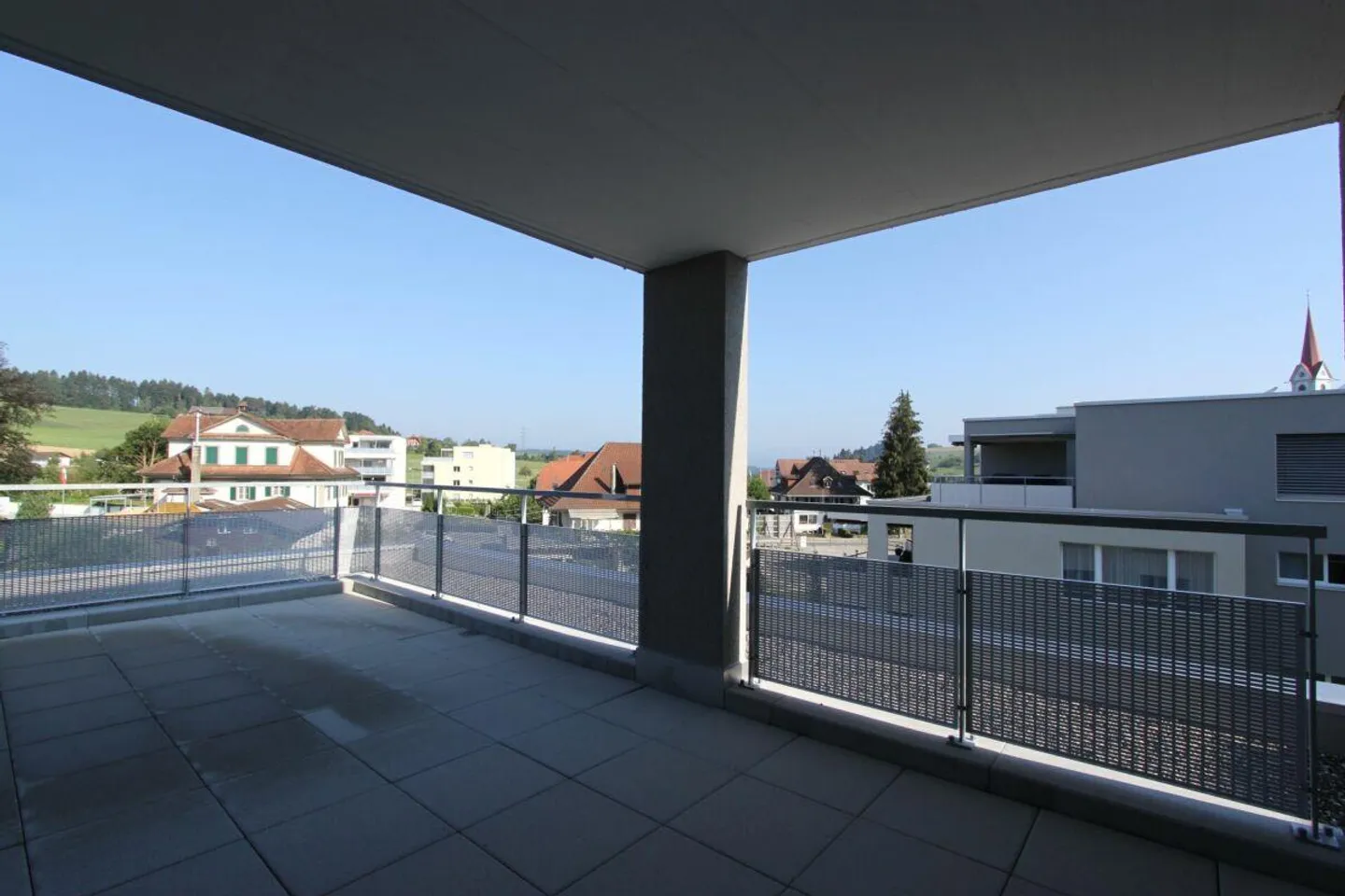 Moderne 2.5-Zimmer-Attikawohnung - Foto 2 von 4