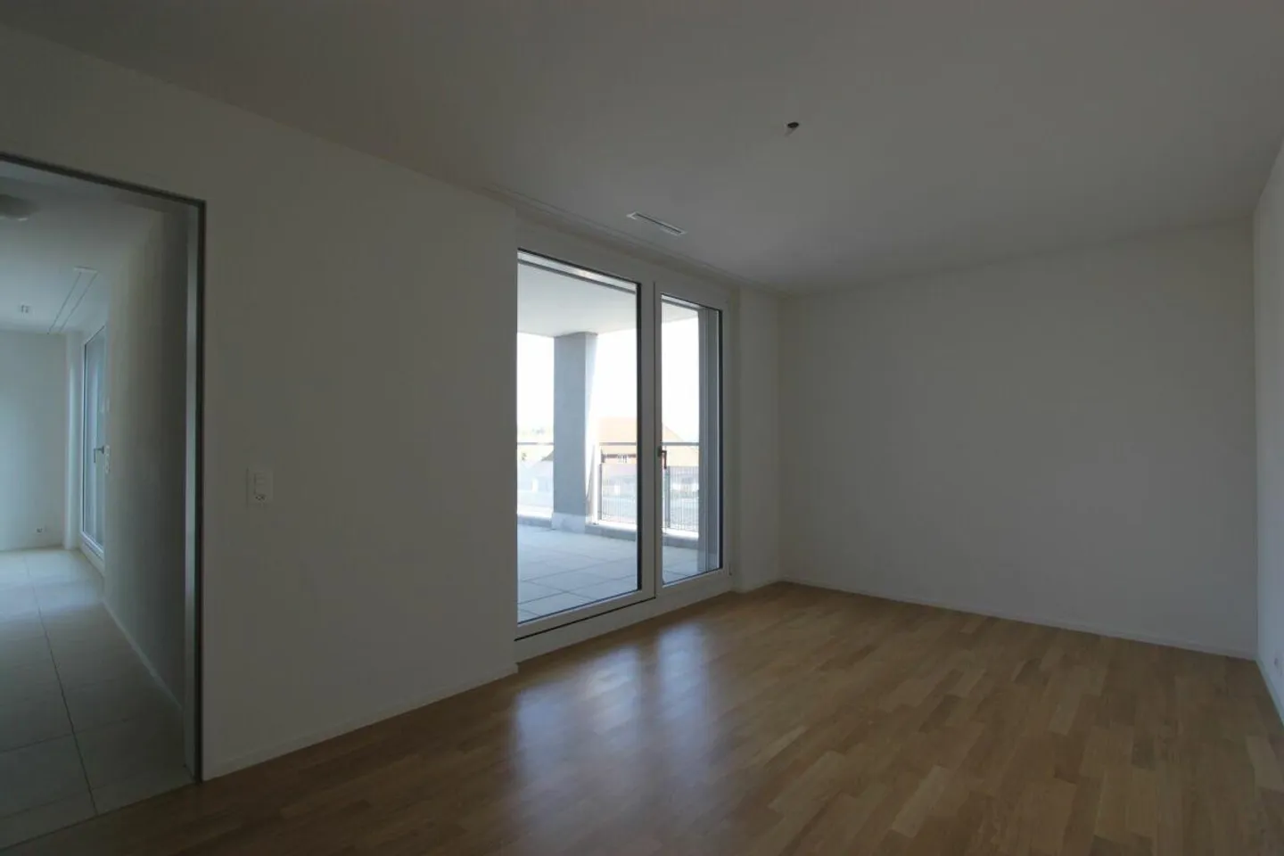 Moderne 2.5-Zimmer-Attikawohnung - Foto 3 von 4