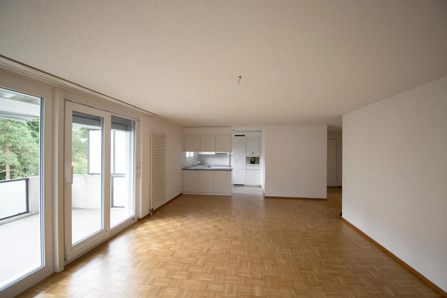 Grosszügige Wohnung mit Südbalkon - Foto 2 von 11