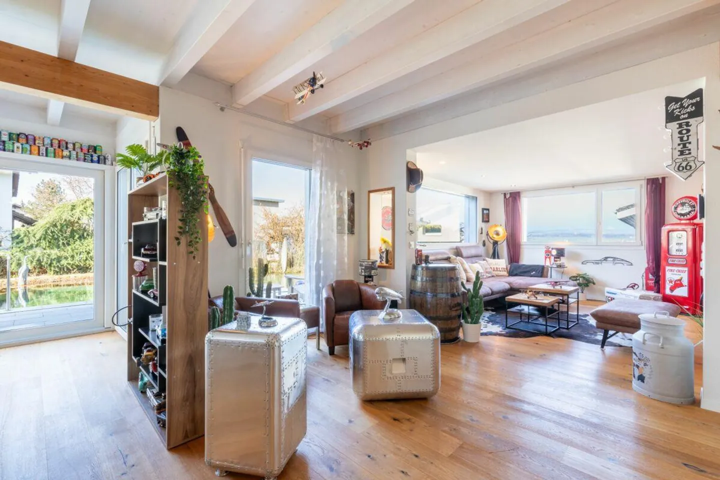 A Home with Many Possibilities - Photo 2 of 9