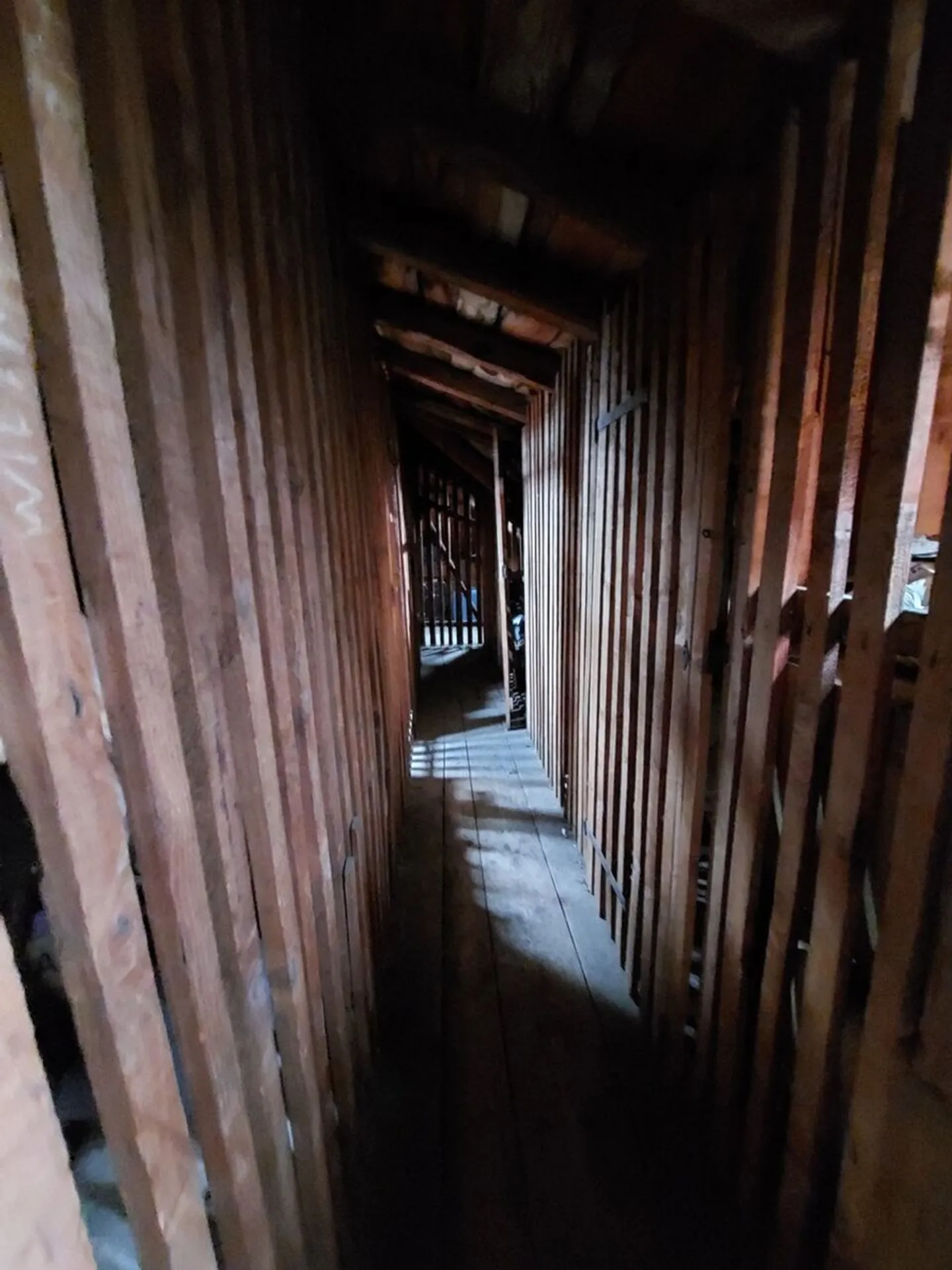 Charmantes Mietgebäude mit 10 Wohnungen, ideal gelegen in der Nähe des Stadtzentrums - Foto 12 von 13