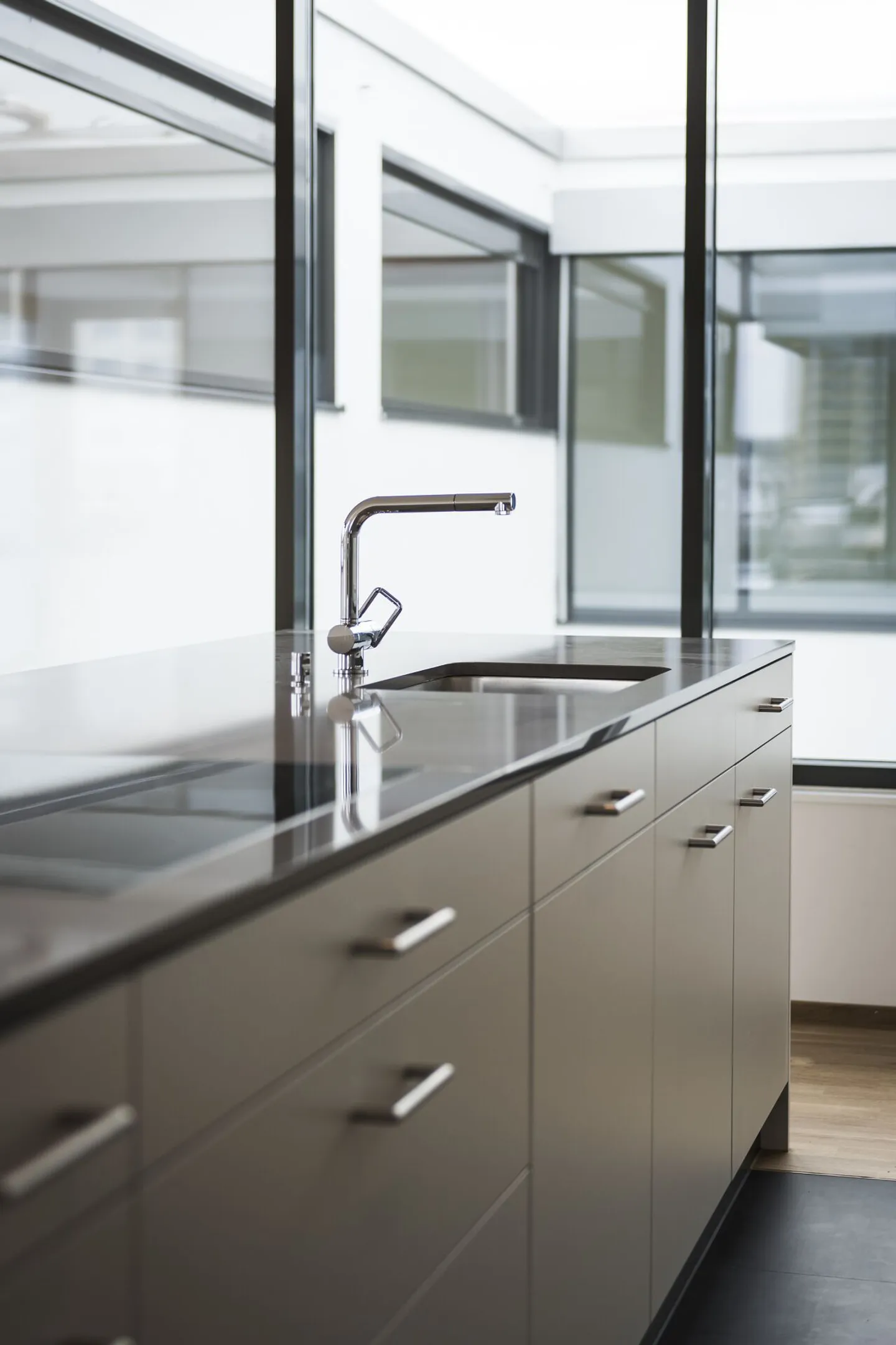 4 1/2 Room Attic Apartment in the Center of Uster - Photo 6 of 8