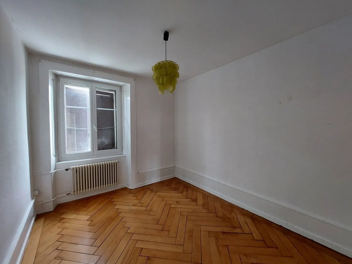 Charmantes Mietgebäude mit 10 Wohnungen, ideal gelegen in der Nähe des Stadtzentrums - Foto 2 von 13