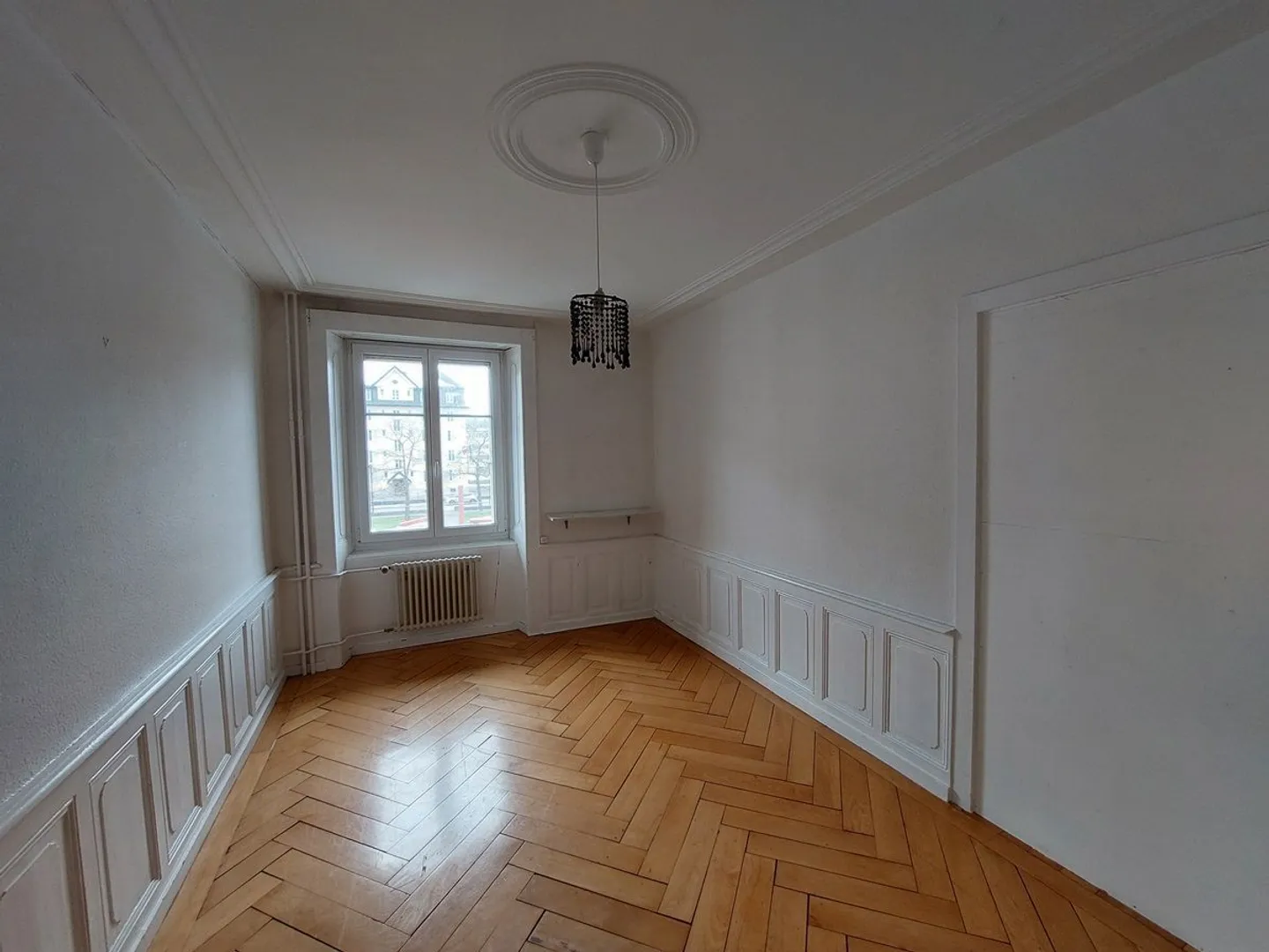 Charmantes Mietgebäude mit 10 Wohnungen, ideal gelegen in der Nähe des Stadtzentrums - Foto 3 von 13