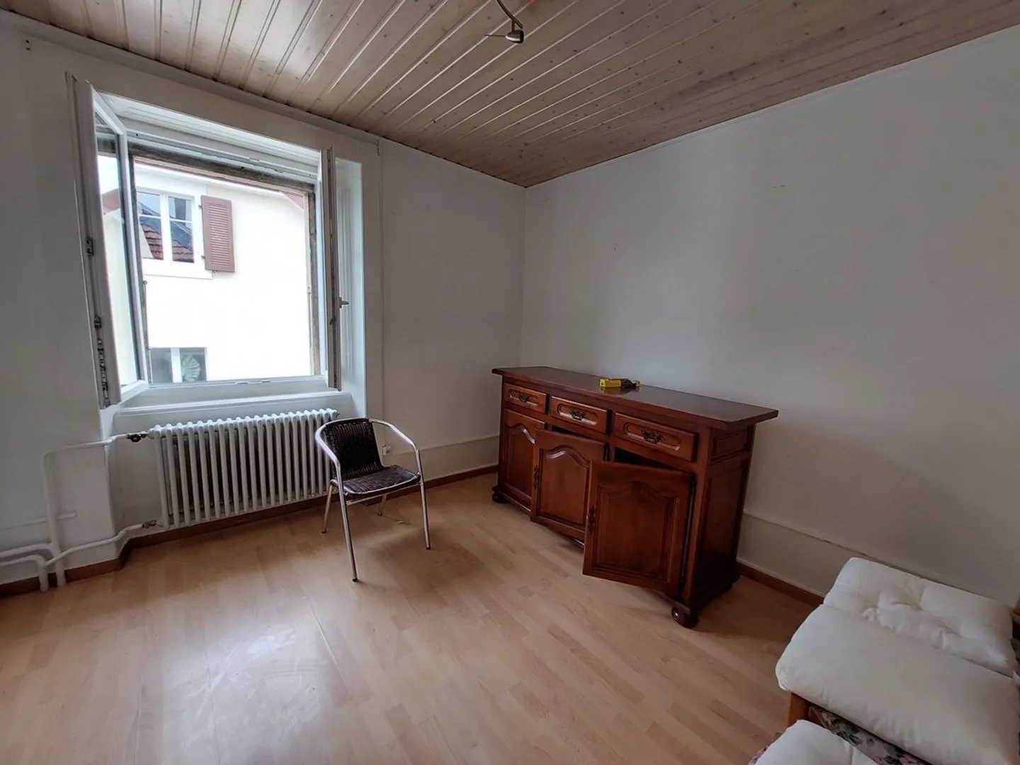 Charmantes Mietgebäude mit 10 Wohnungen, ideal gelegen in der Nähe des Stadtzentrums - Foto 5 von 13