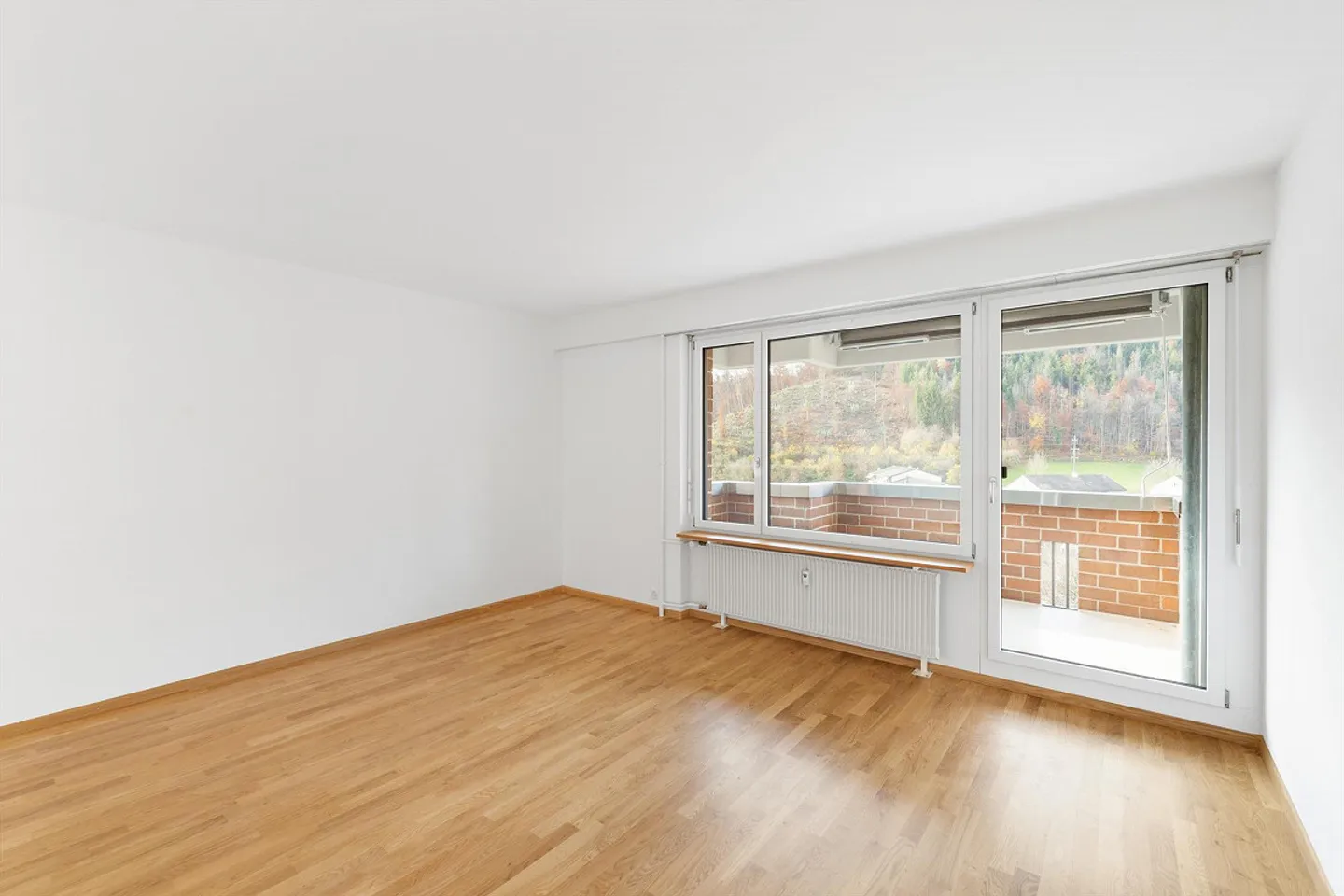 Great 4.5-room apartment available immediately or by arrangement - Photo 1 of 3