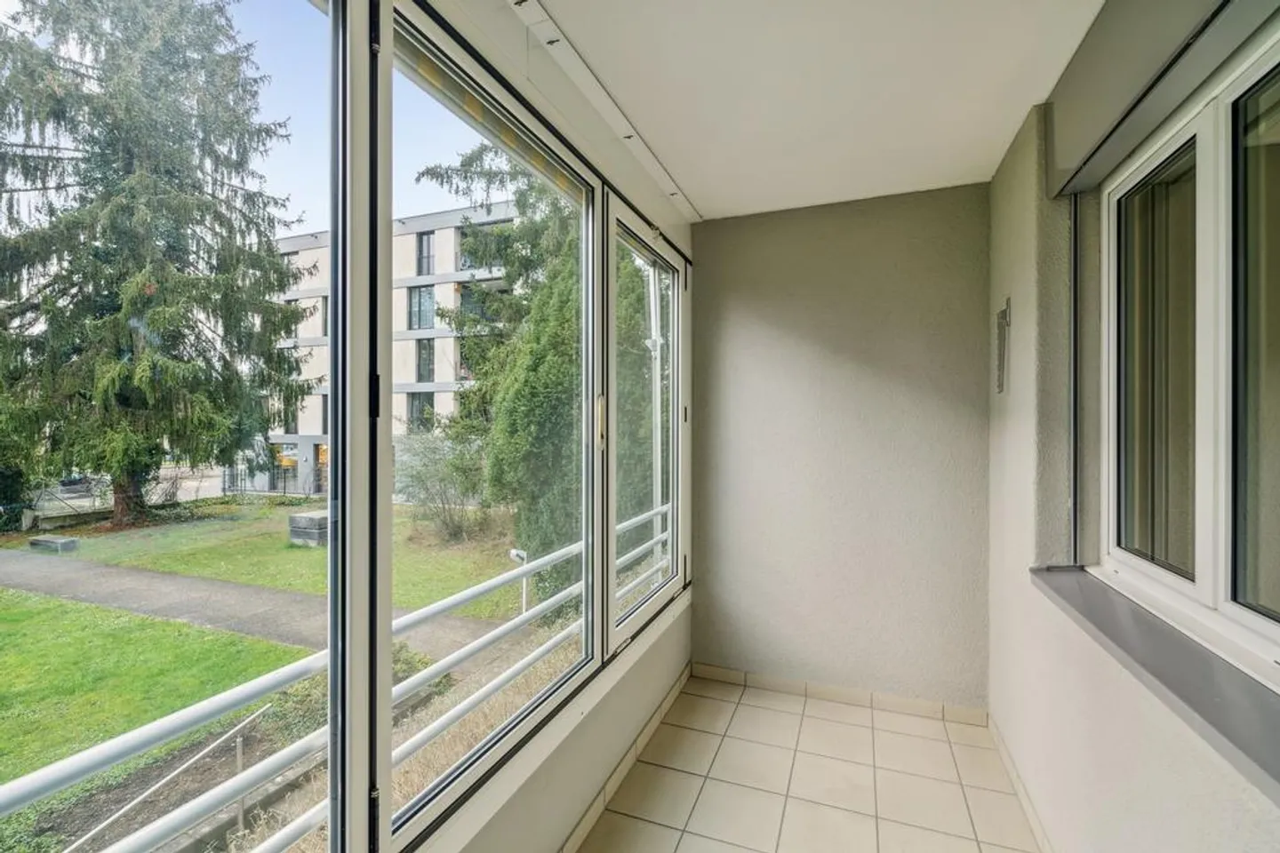 4 room apartment in Bottmingen! - Photo 5 of 5