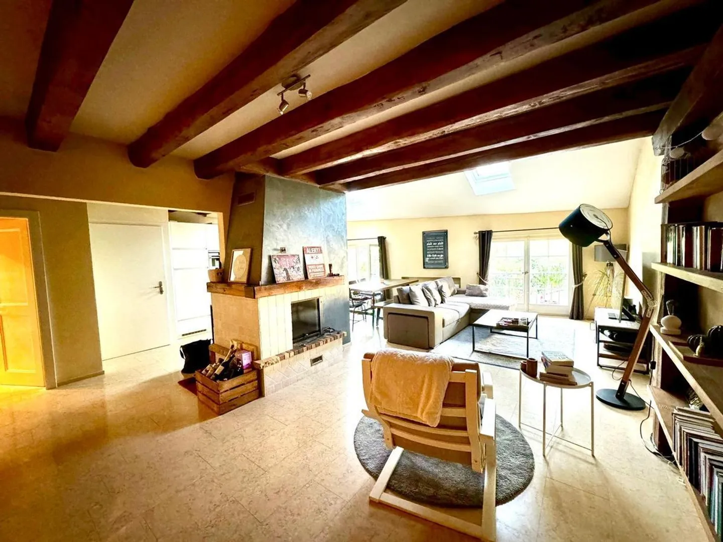 Incantevole casa di villaggio con 2 appartamenti nel cuore di Cossonay - Foto 3 di 13