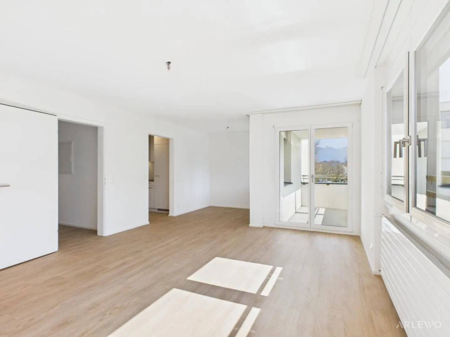 Piccolo ma bello vicino al lago - Foto 2 di 9