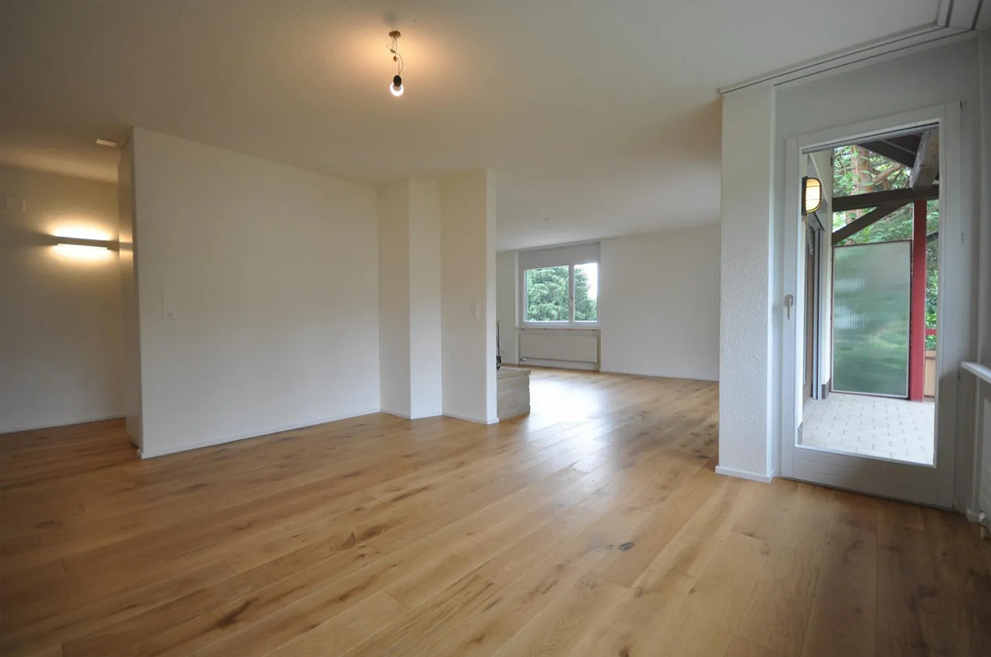 Erstbezug nach Sanierung - Charmante 3.5-Zimmer-Wohnung - Foto 4 von 13