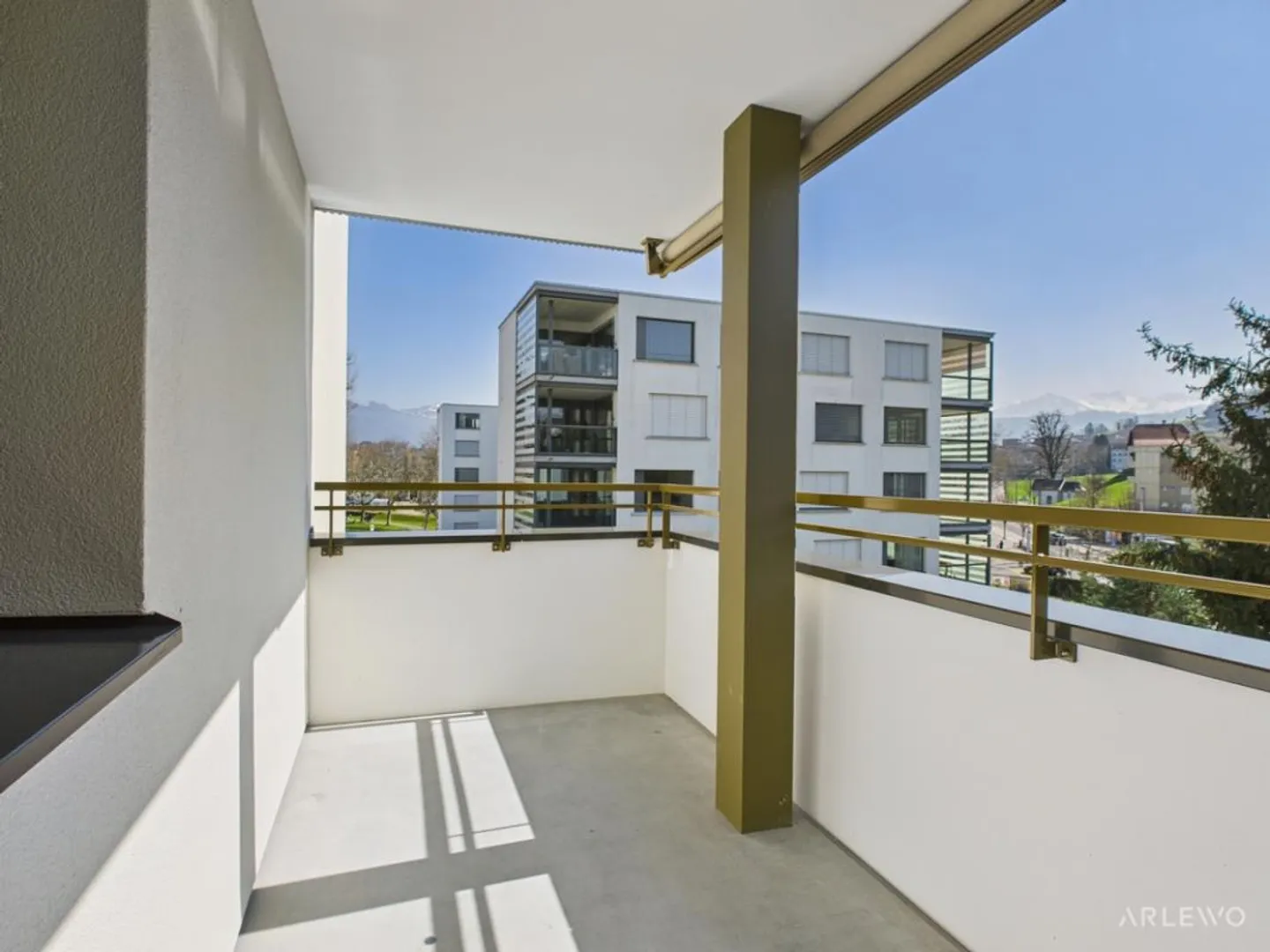 Piccolo ma bello vicino al lago - Foto 4 di 9