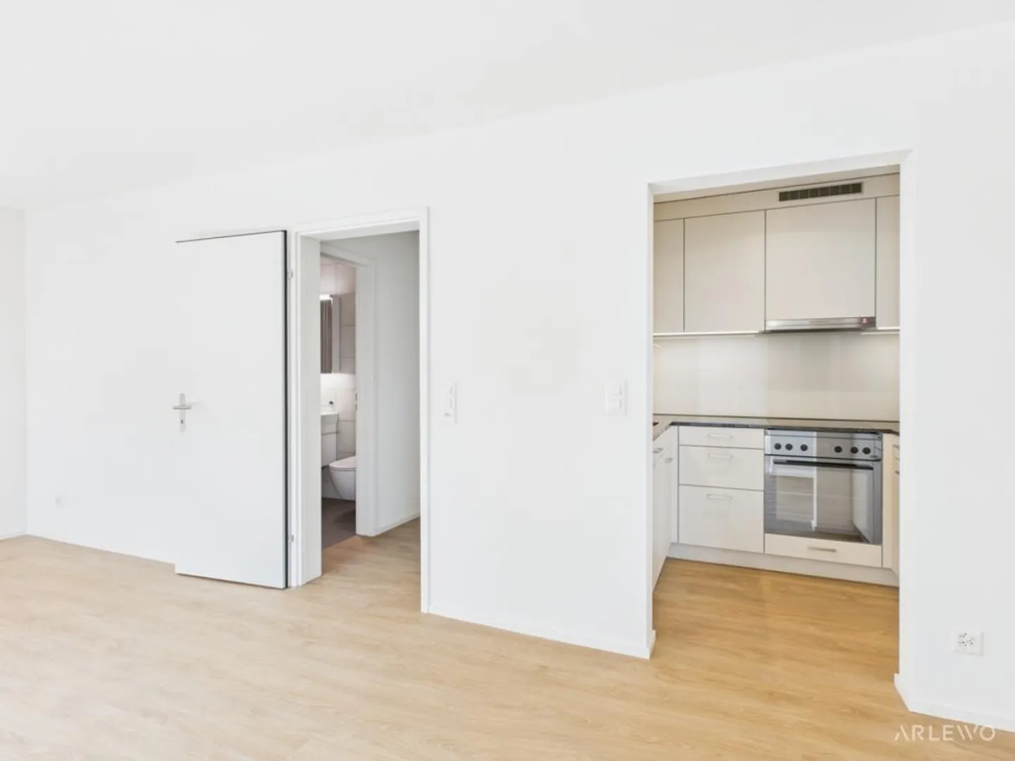 Piccolo ma bello vicino al lago - Foto 6 di 9