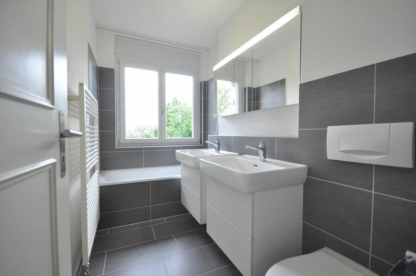 Erstbezug nach Sanierung - Charmante 3.5-Zimmer-Wohnung - Foto 8 von 13