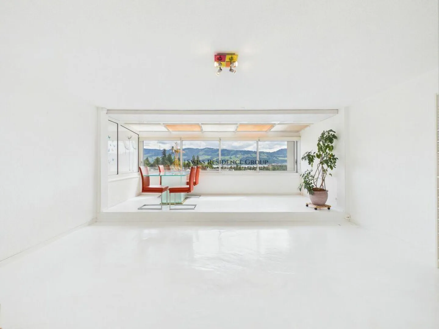 Esclusiva casa a schiera di 4,5 stanze con vista incomparabile sul lago, sul castello e sulle montagne - Foto 5 di 16