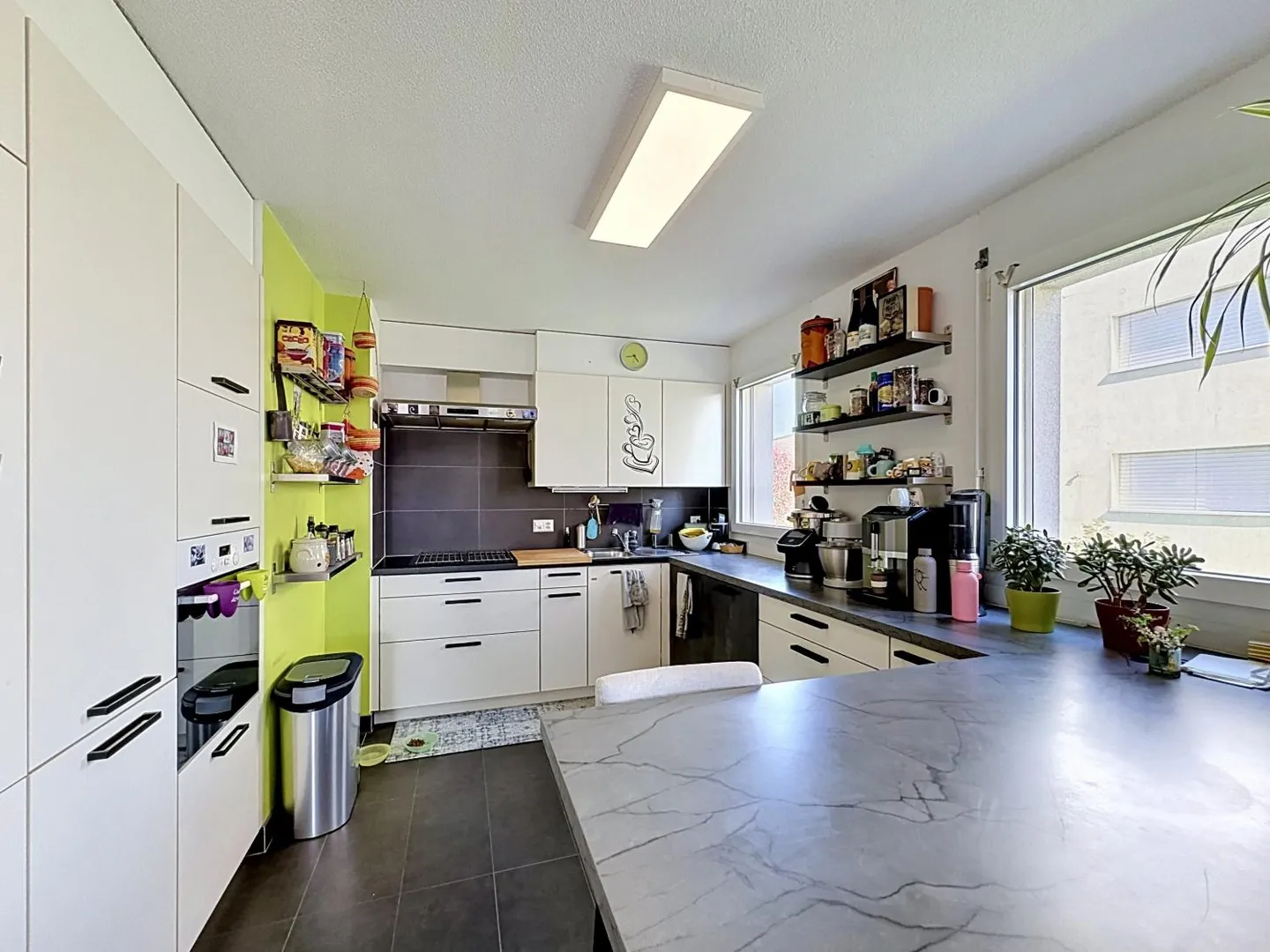Appartement Charmant avec Jardin - Photo 3 sur 11