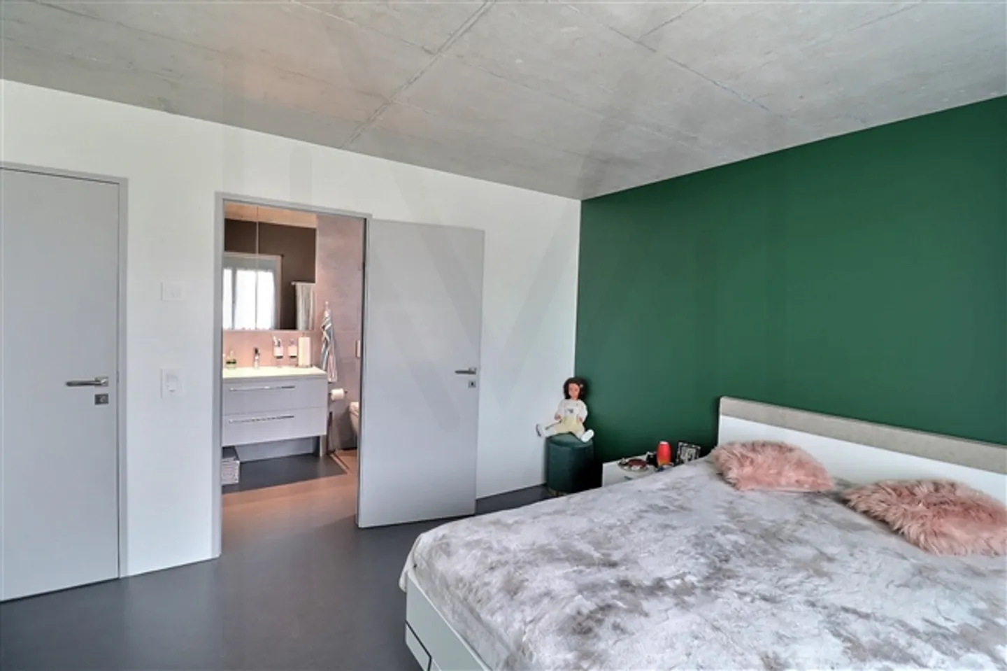 «Wunderschönes 3,5-Zimmer-Penthouse im Herzen von Bulle mit Blick auf die Voralpen» - Foto 7 von 11