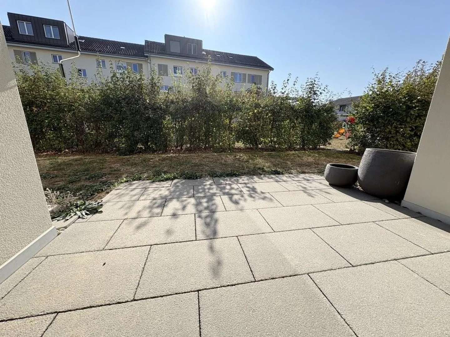 Cozy apartment with garden seating area - Photo 8 of 8