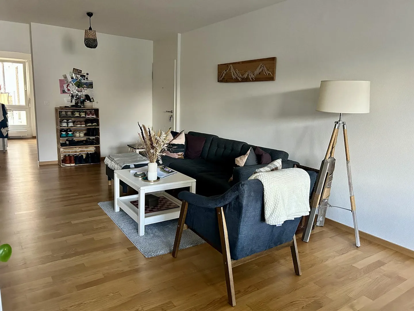 Appartement lumineux de 3.5 pièces dans le vieux centre du village - Photo 3 sur 9