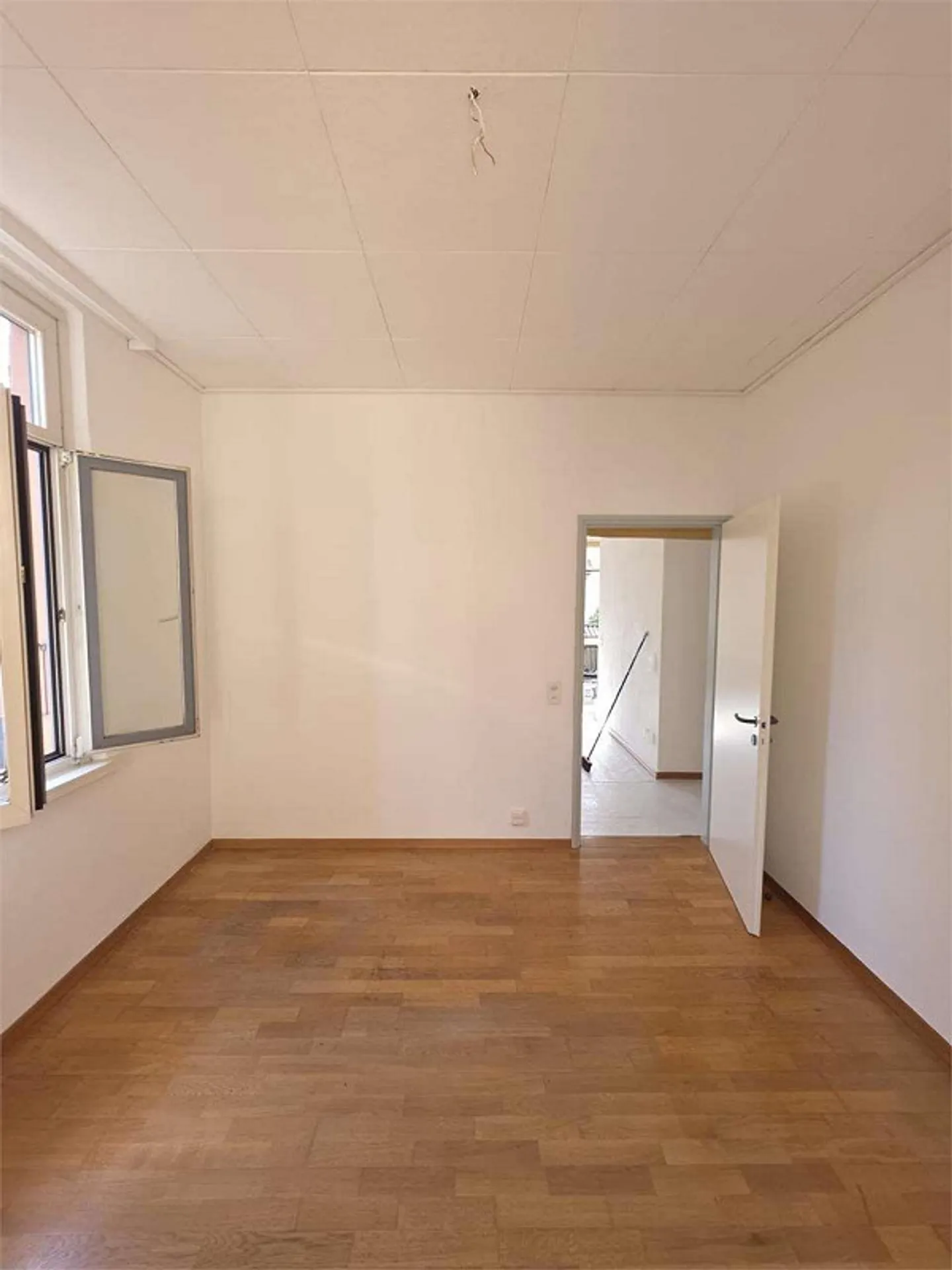 Bellinzona (Via Paradiso) - Elegante Wohnung von ~95 m² im 1. Stock - Foto 6 von 6