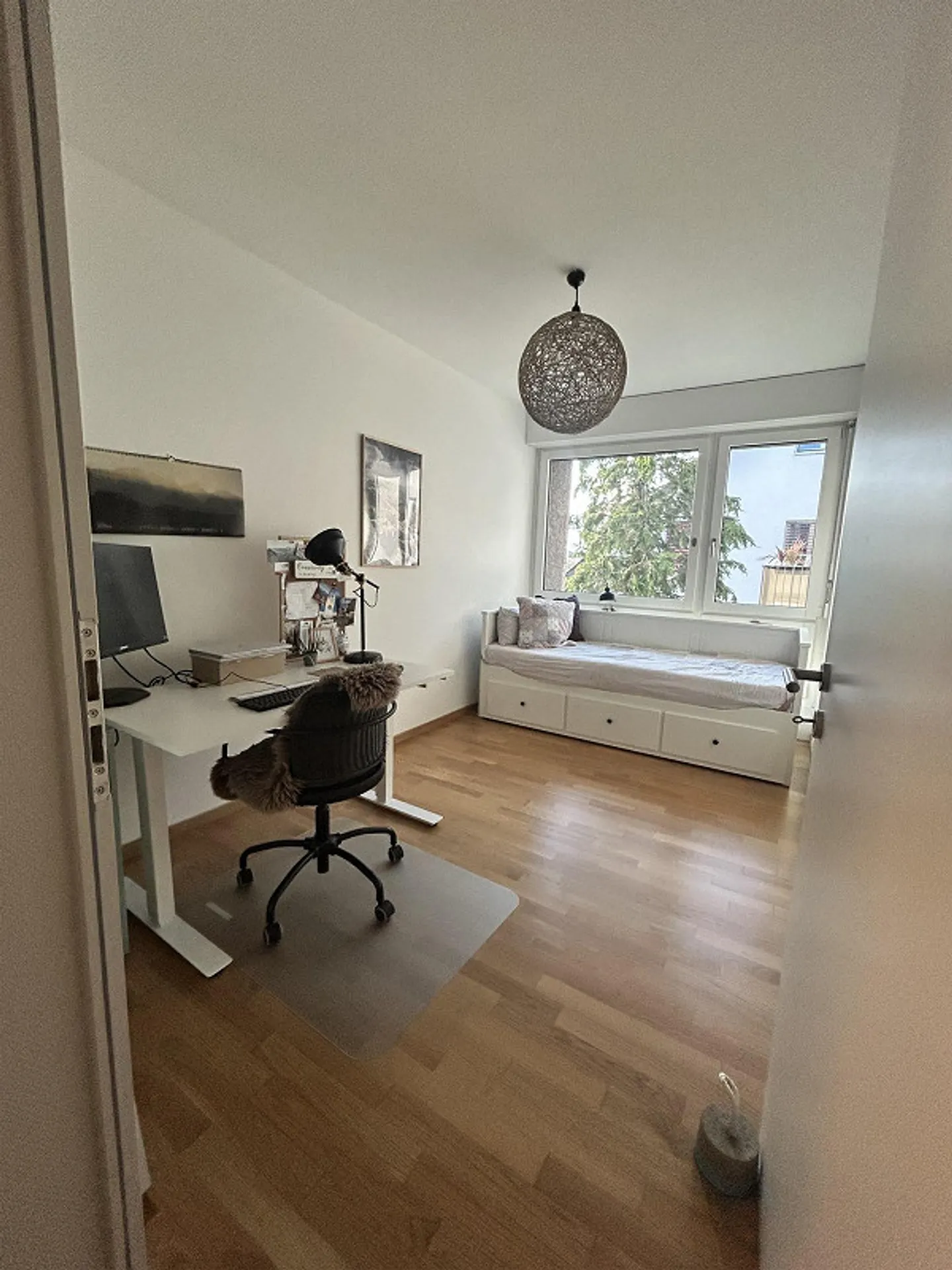 Appartement lumineux de 3.5 pièces dans le vieux centre du village - Photo 6 sur 9