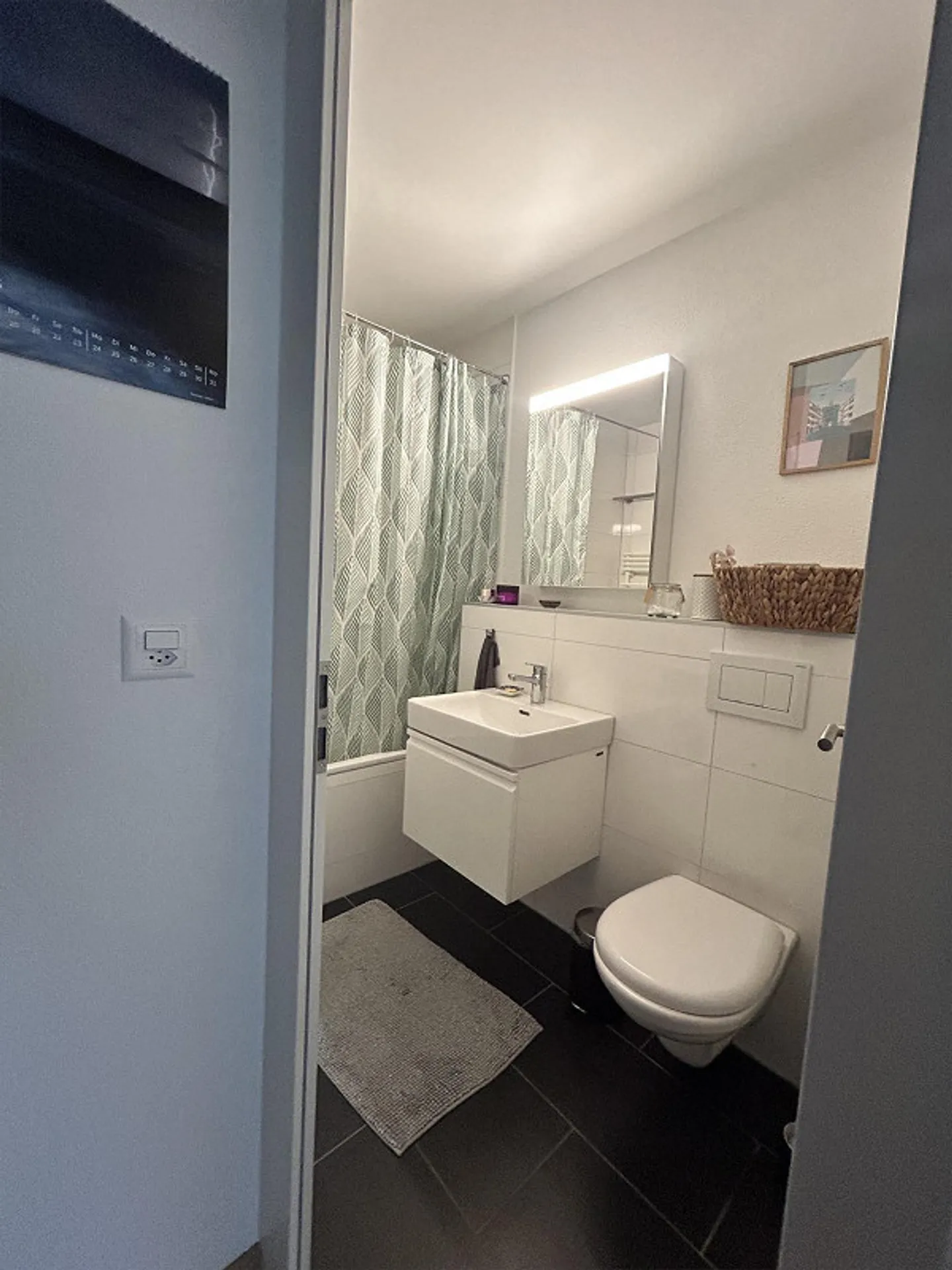 Appartement lumineux de 3.5 pièces dans le vieux centre du village - Photo 7 sur 9