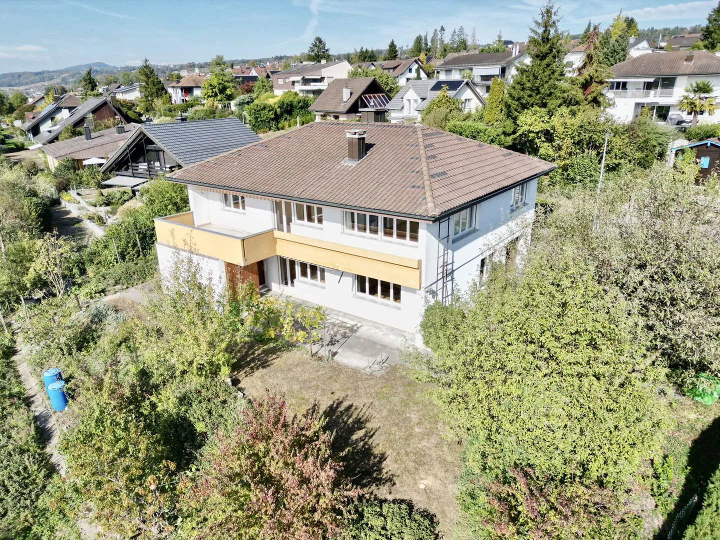 Grosszügiges Einfamilienhaus mit separater Einliegerwohnug und Weitsicht - Foto 2 von 38