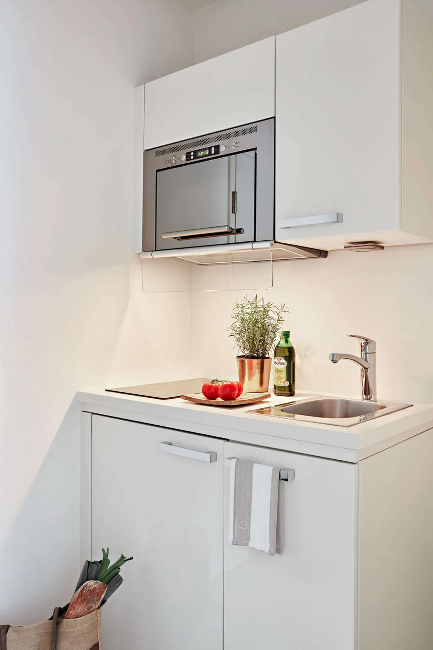 Studio Mini, Kitchenette - Ménage hebdomadaire inclus - Photo 3 sur 4