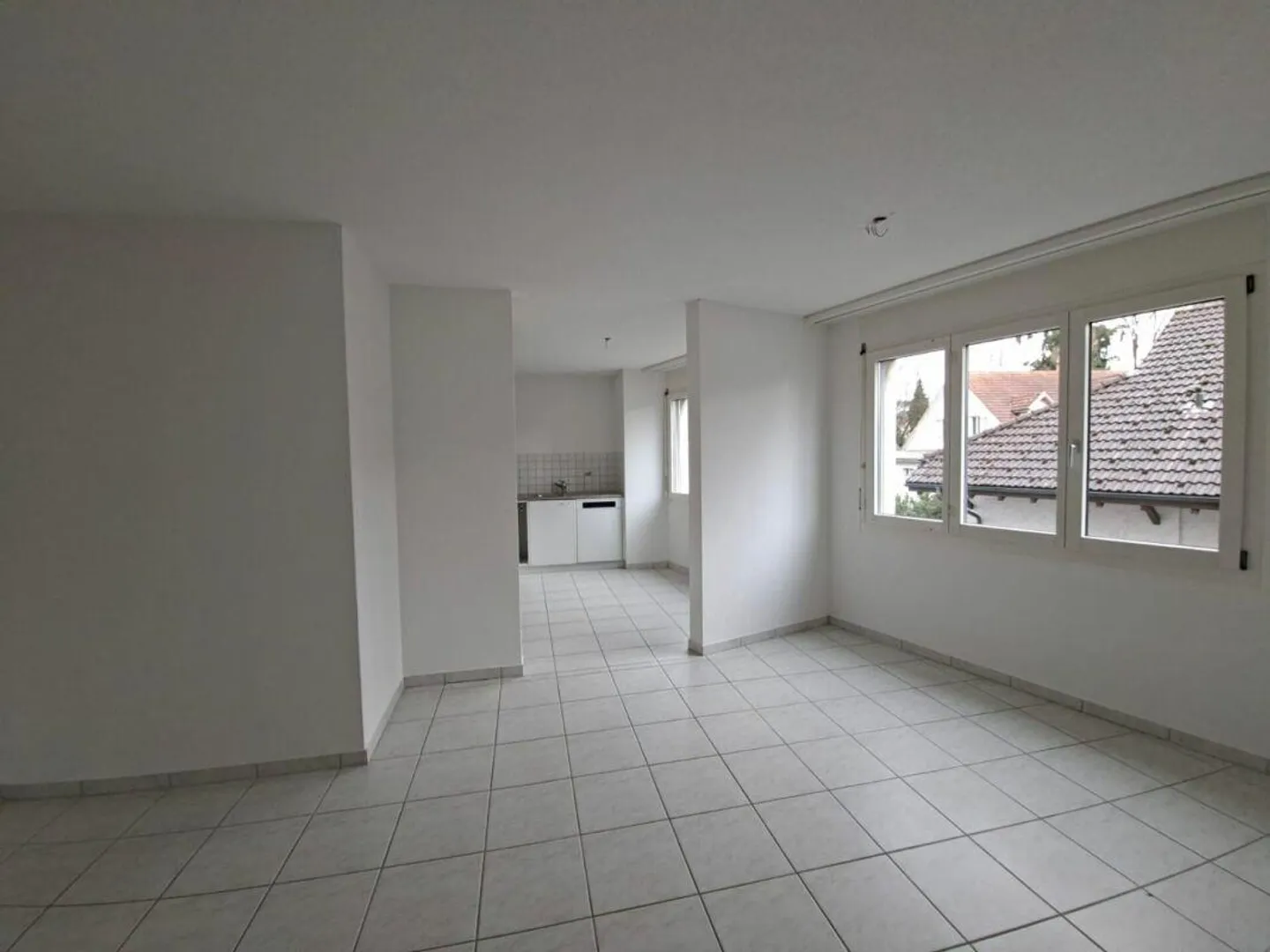 Central 3.5-room condominium in the village center of Windisch - Photo 4 of 9