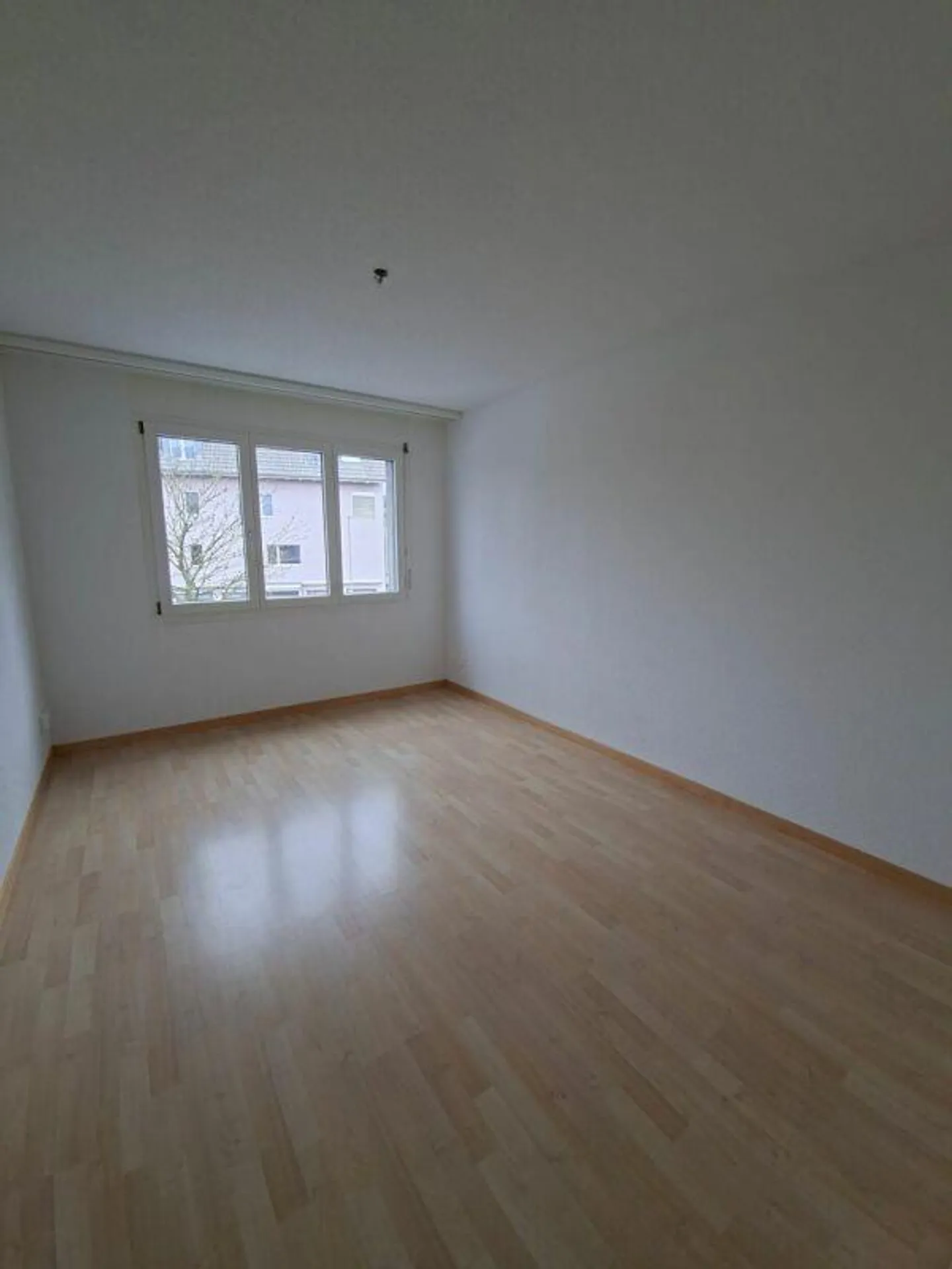 Central 3.5-room condominium in the village center of Windisch - Photo 8 of 9