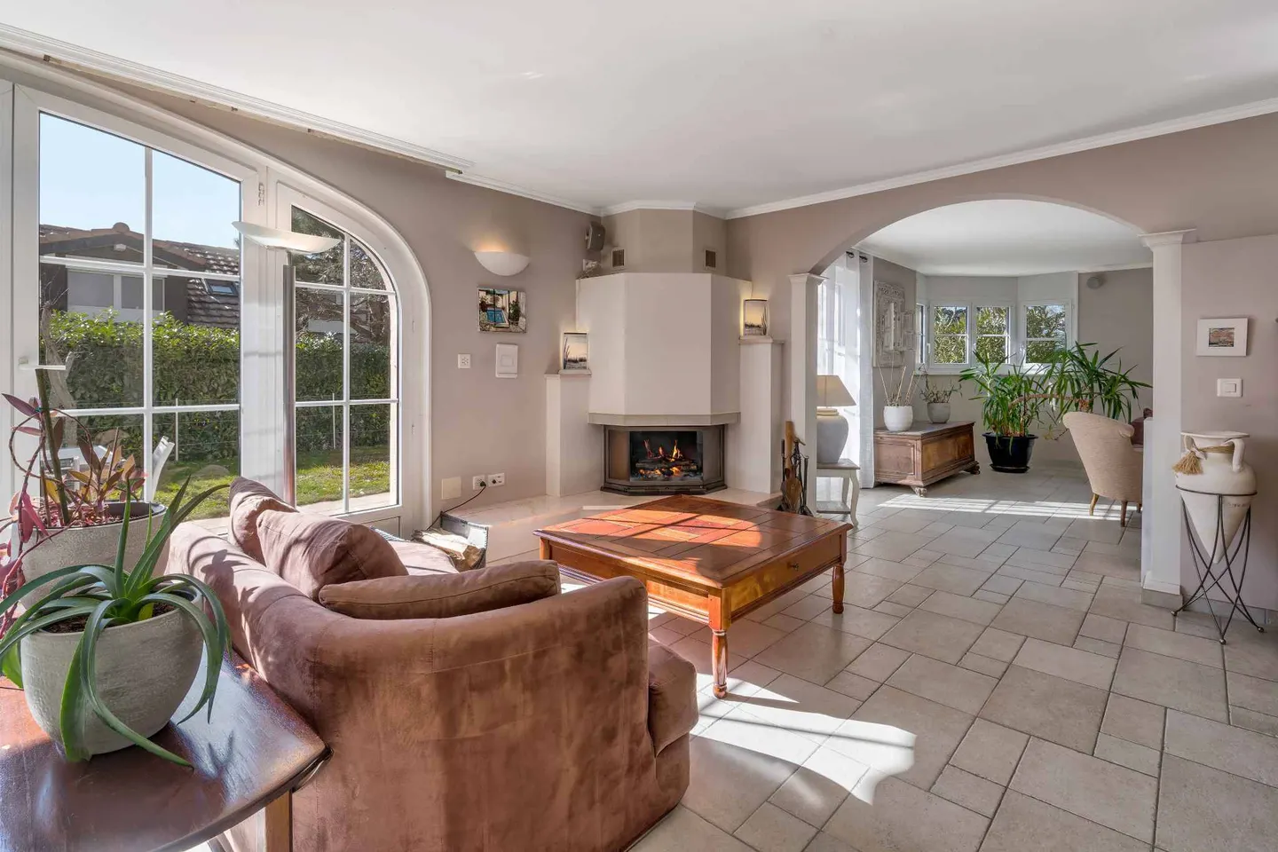 Wunderschöne Familienvilla mit Pool und Seeblick - Foto 2 von 13